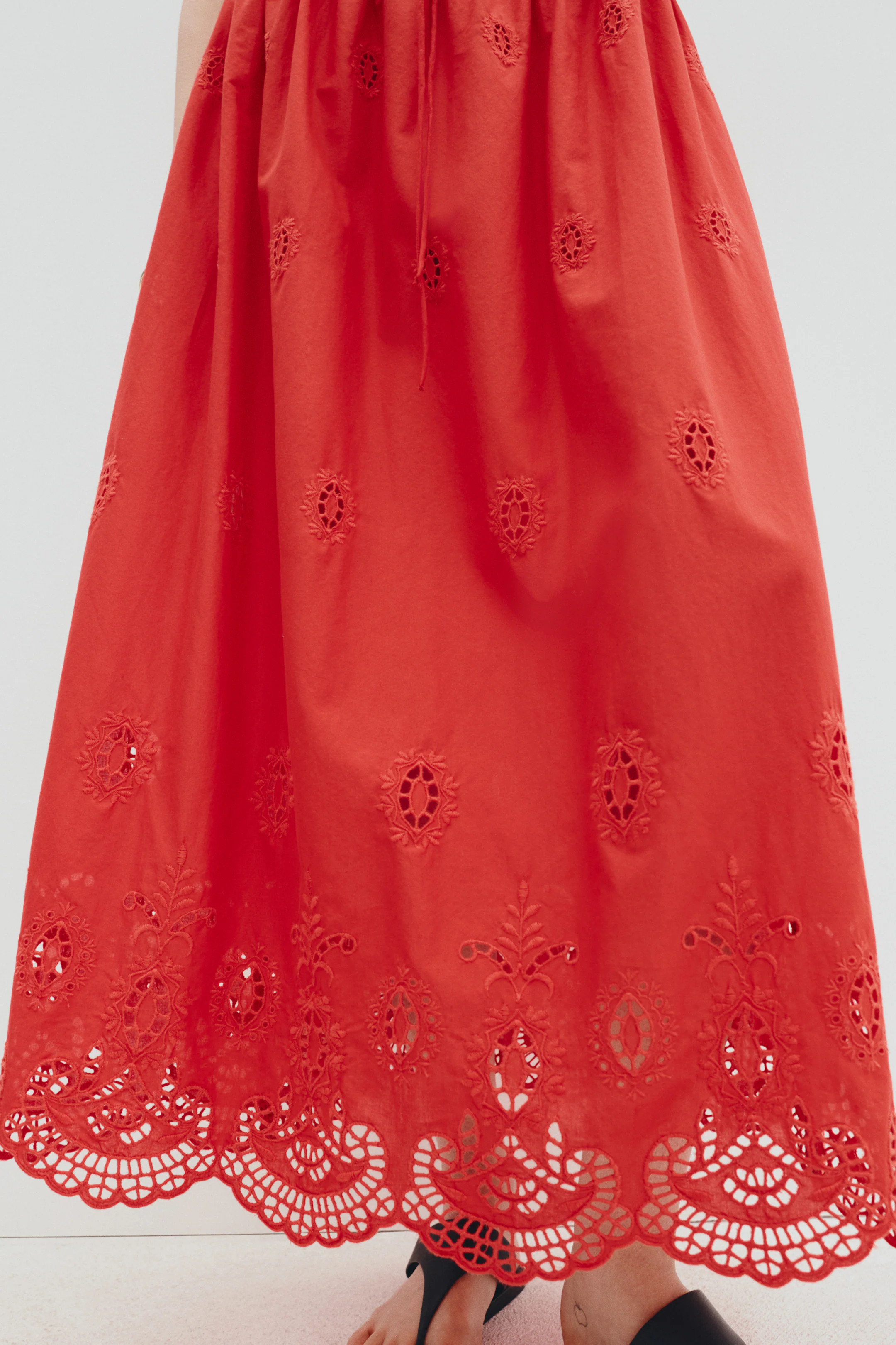 Eyelet-Embroidered Drawstring Skirt | H&M (US + CA)