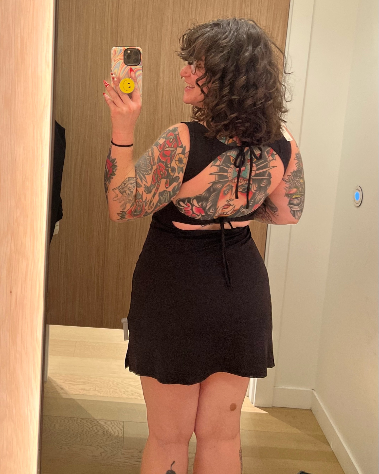 omggg the cut out back shelf bra tank i love comes in a DRESS VERSION!!! 🚨 and it has built in shorts 👀👏👏 note that the dress does NOT have a built in shelf tho 🥲. i’m wearing an L 🫡

#LTKsummer #LTKmidsize #LTKdresses