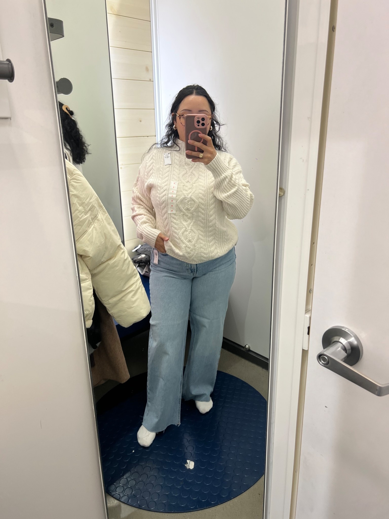 It’s sweater weather ❄️ cozy and comfy sweater paired with a pair of classic light wash jeans. All items are linked for easy shopping! 

4’11 petite | 140lbs
Top: Small
Jeans: size 8 petite 

#LTKHoliday #LTKCyberWeek #LTKootd