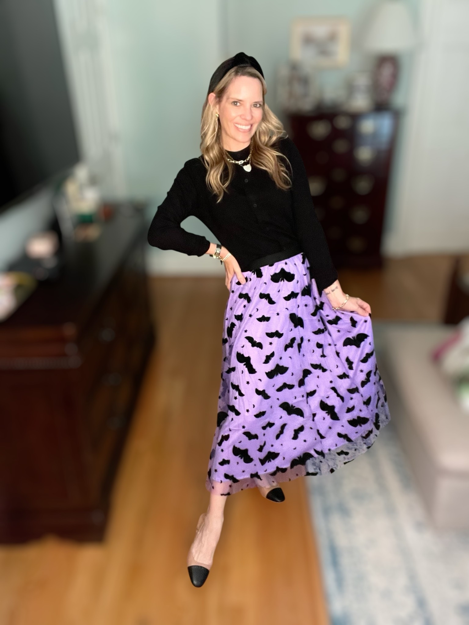 Spooky season, but make it chic ✨ I paired my classic Free Assembly black cardigan from Walmart with the most fun statement piece: a CHICWISH purple pumpkin + bat print tulle skirt. It’s playful yet elegant—perfect for Halloween parties, school events, or even just adding a little festive flair to everyday style.

To keep it polished, I added the Lele Sadoughi Jet Velvet Knotted Headband and chic Walmart block heel slingbacks. The look is accessorized with my favorite Melinda Maria jewelry layers—the Lil Frankie Chain Necklace, XL You Have My Heart Necklace, and bracelet stacks that sparkle against the whimsical skirt. I finished it with chunky Amazon gold earrings and the timeless Abbott Lyon Two Tone Pearl Link Nueva watch for a classic touch.

This outfit brings together festive holiday fun with polished, preppy elegance 🎃✨

#HalloweenOutfit #HolidayStyle #ChicWishFinds #WalmartFashion #AmazonFashion #PreppyStyle #MelindaMaria #PREPPYREBEL


#LTKFindsUnder100 #LTKOver40 #LTKFindsUnder50