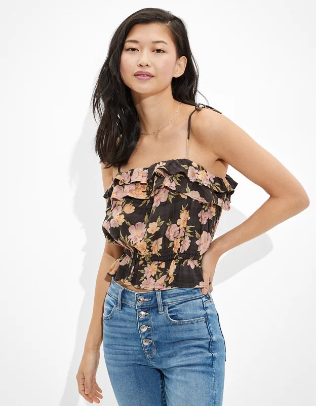 Sophia is 5' 8", wearing size small | American Eagle Outfitters (US & CA)