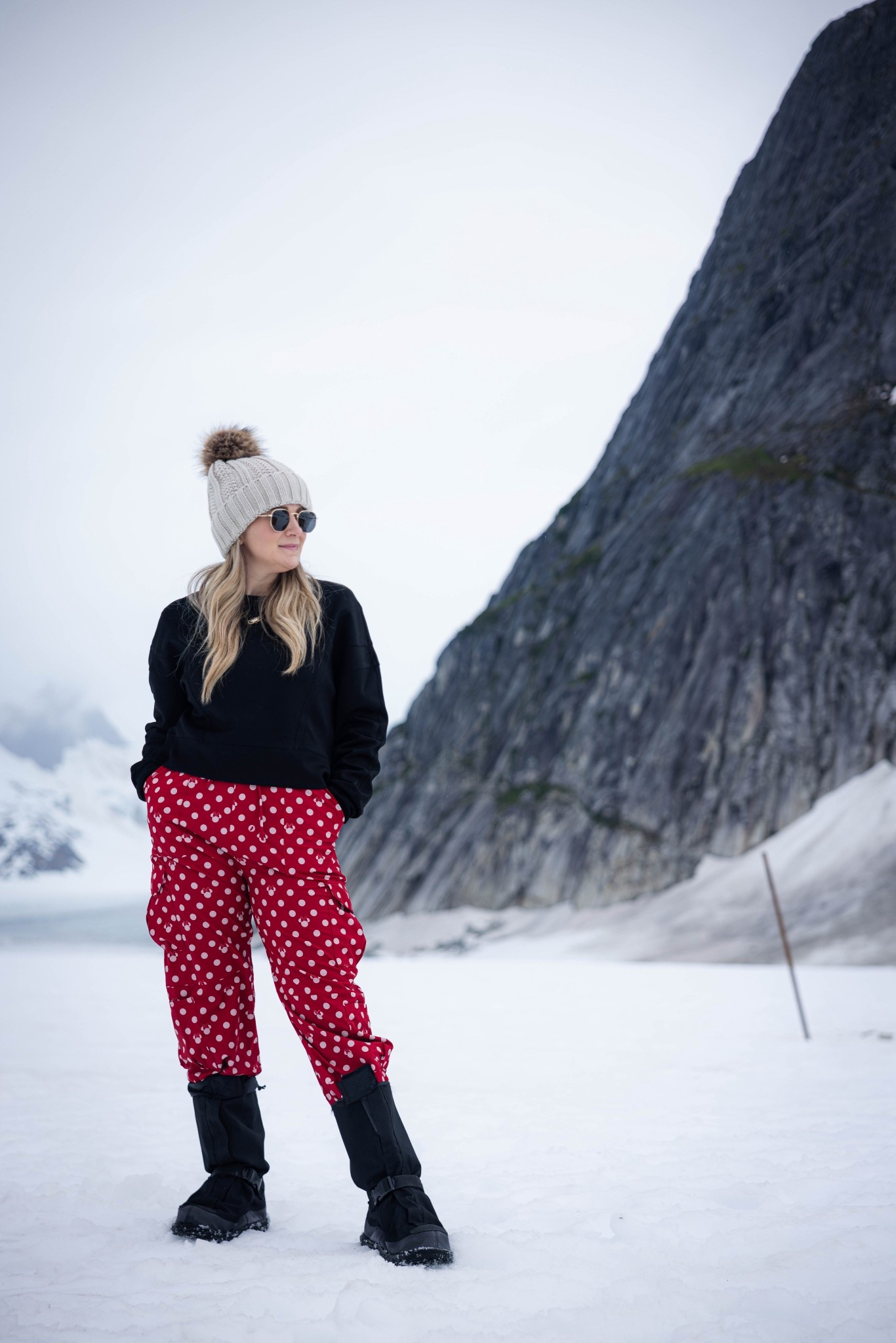 Dog Sledding on a glacier in Alaska?! 
I had no clue what to wear! This is what I went with!