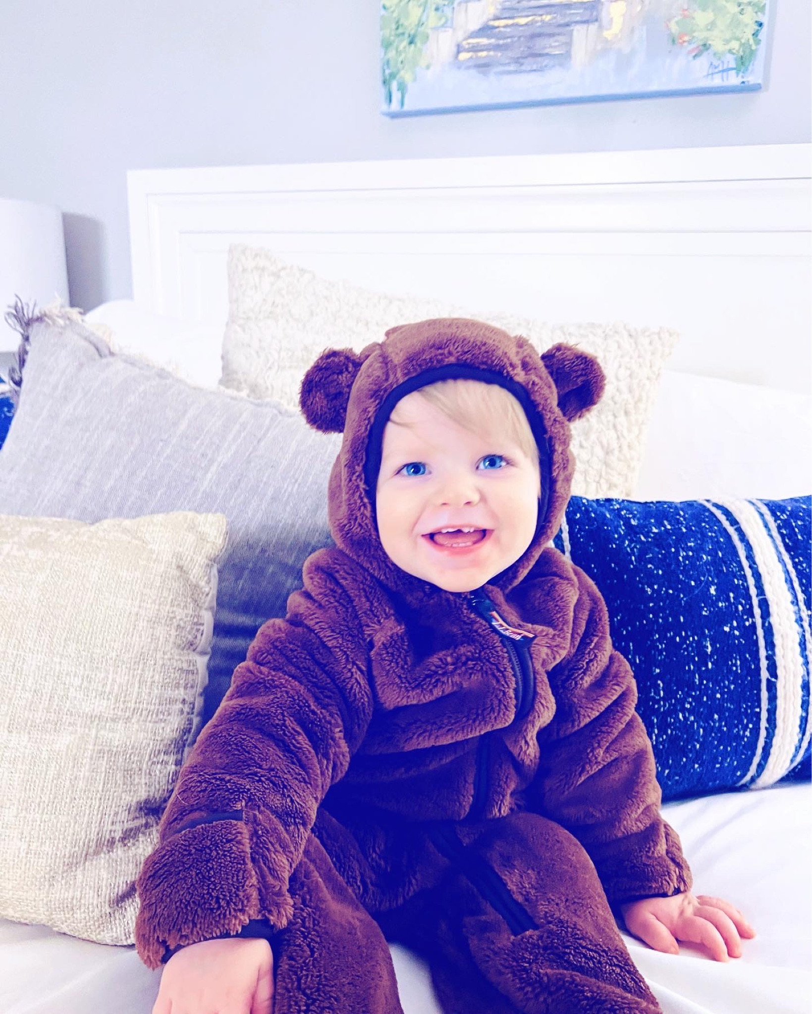 Happy 1st *official* day of winter from our sweet baby bear!! 👼🏼🐻 Stay cozy out there, y’all!! ❄️🤍🫶🏽 The countdown to Christmas is on!!! 🎄✨ #babybearsuitseason #happyfirstdayofwinter #themostwonderfultimeoftheyear

…

#emilysayswes #judsoncarpentermabry #eighteenmonthsold #eighteenmonthold #eighteenmontholdbaby #eighteenmontholdboy #judsonmonthbymonth #sweetjudson #oursweetboy #oneyearold #oneyearoldbaby #oneyearoldbabyboy #oneyearoldboy #gratefulmotherhood #thankyoulord #mysweetboys #decembermemories #christmastime #christmasseason #christmastraditions #christmas22 

#LTKSeasonal #LTKbaby #LTKHoliday