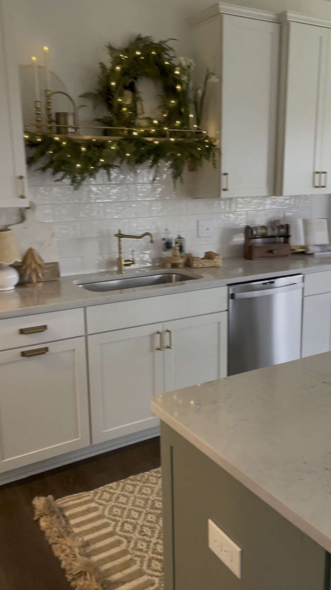 Love this ribbon holder!!!

#LTKVideo #LTKHome #LTKHoliday