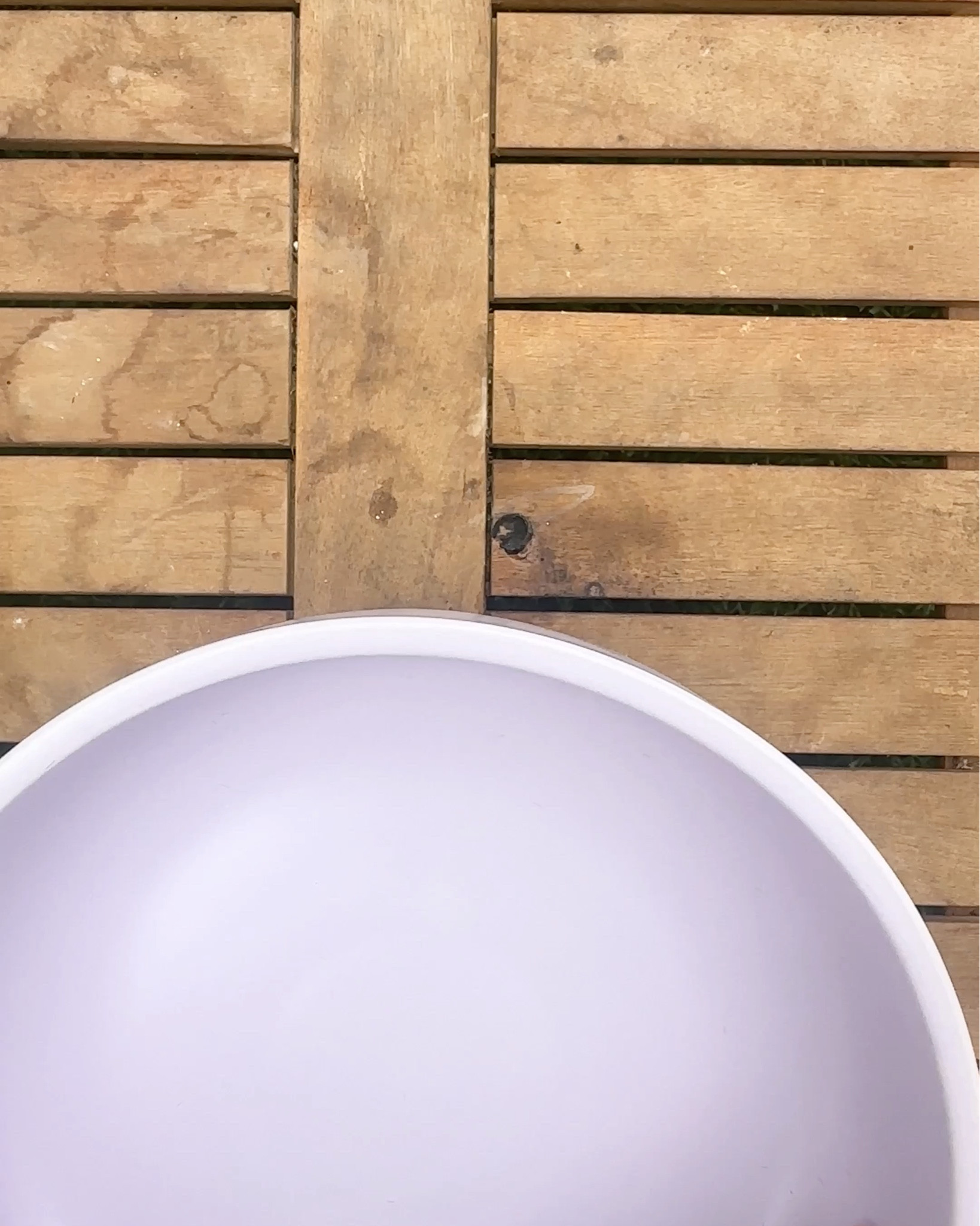 DIY Fairy Garden 🧚 My daughter has been seeing little fairy gardens on our walks in our neighborhood, so I wanted to surprise her with one for the spring. She loved to play with it while we’re outside in the real garden. 

You can make them in little planters, pots, or just right on the ground or at the base of a tree! They’re so cute and fun to accessorize! @michaelsstores has so many cute things to make your fairy garden dreams come true - I spent forever in the store trying to decide which things I wanted 😍 

#fairygarden #kidactivities