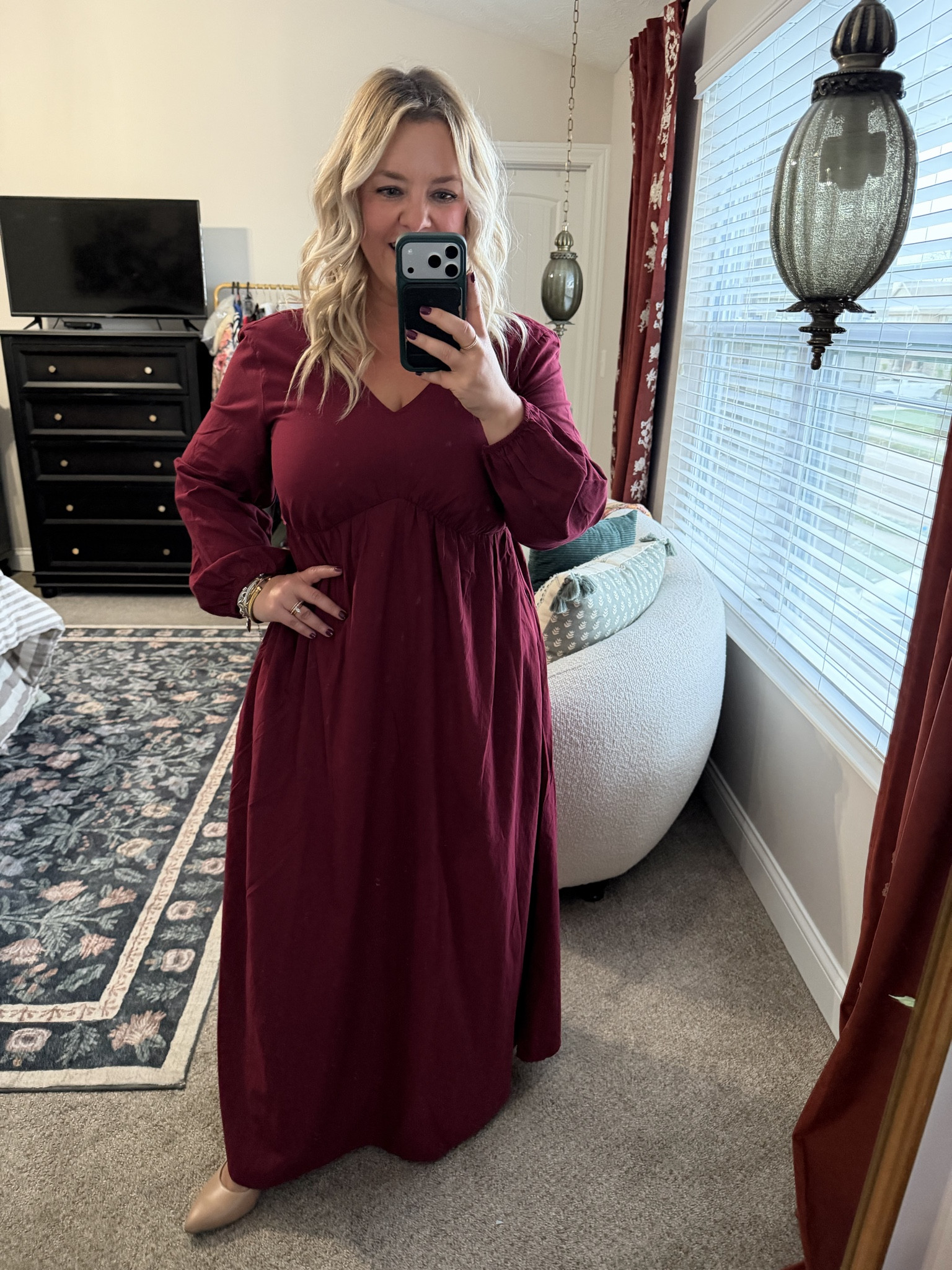 Simple & comfy maxi dress from Walmart! Perfect Christmas or family photo look!

#LTKMidsize #LTKHoliday #LTKPetite