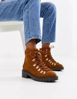 New Look lace detail chunky flat hiker boots in tan | ASOS UK