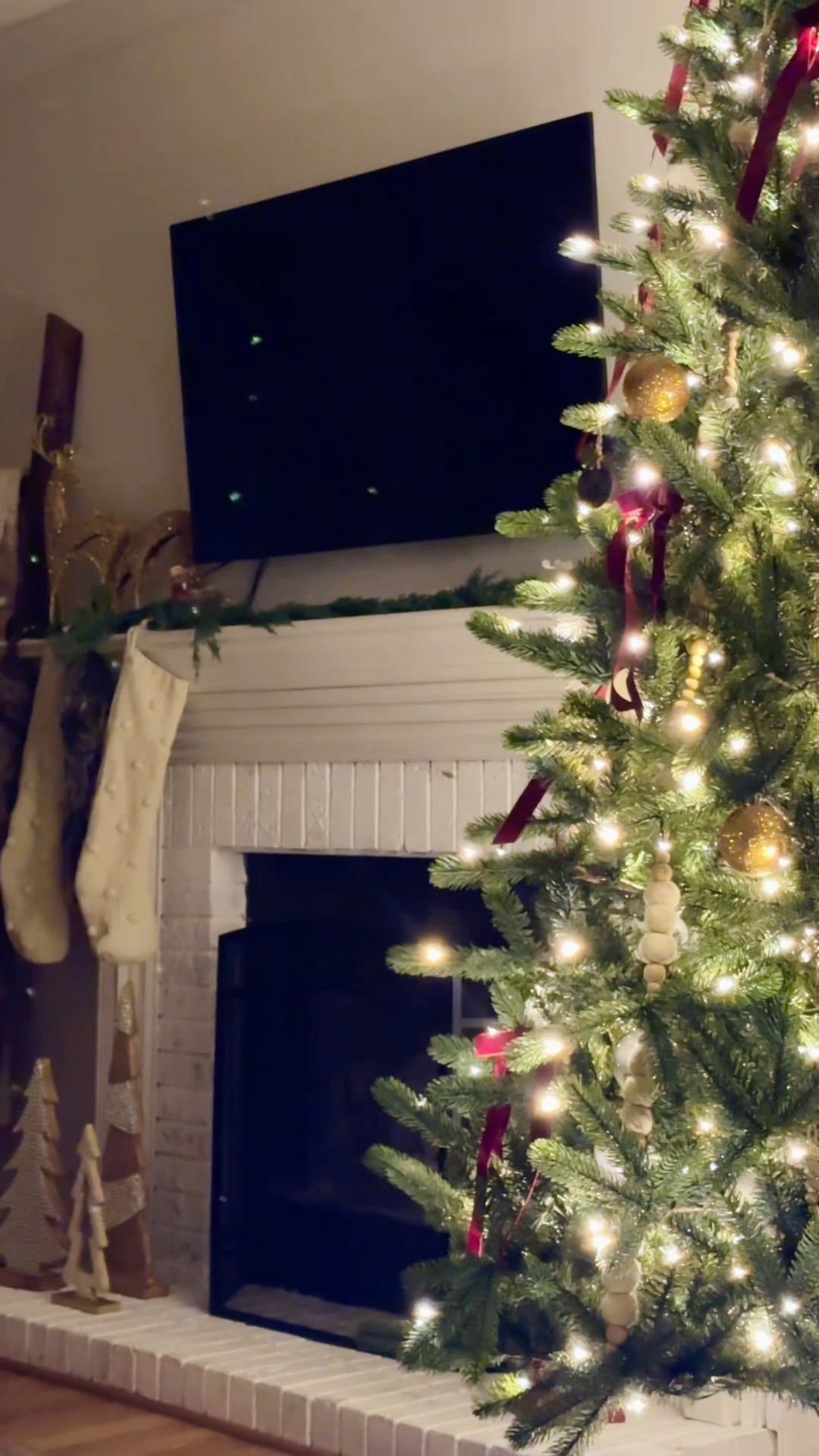 Christmas Decor 2025 🎄❤️✨

#LTKHome #LTKSeasonal #LTKHoliday