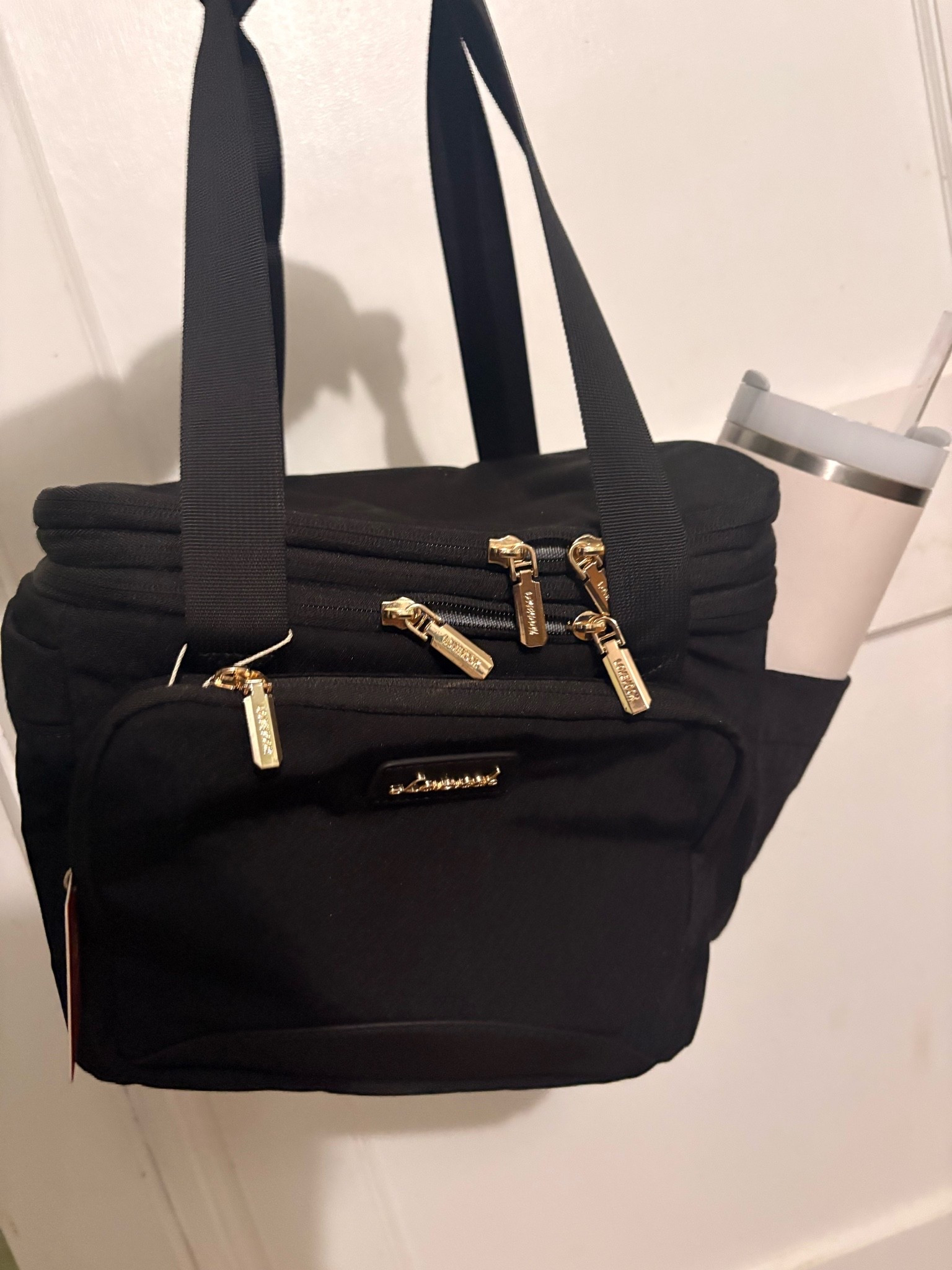 This large lunchbox expands even more than this size to fit extra meals without squishing food, which is perfect for me with having to pack for 12 hour shifts. Keeps food cold for 12 hours, fresh for 10. Fits 40oz bottles in side pockets! That alone was a huge win.

#LTKMothersDay #LTKWorkwear #LTKdayinmylife