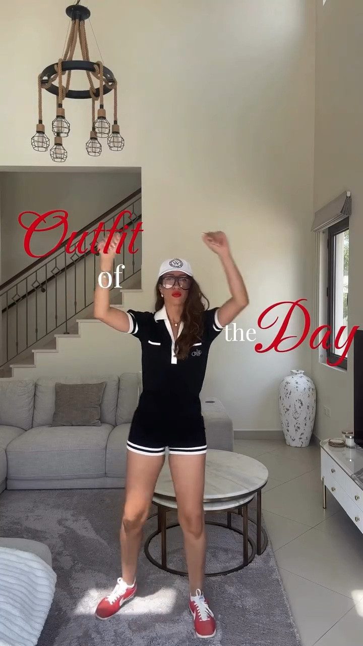 Red💄Sporty but Chic♥️
Cap & Jumpsuit @wiskiiactive use code danubia get 15% off 
Lipstick @dior @diorbeauty 999
Shades @asos 
Trainers @nike 

#mumlife #lookoftheday #redlipstick #sportylook