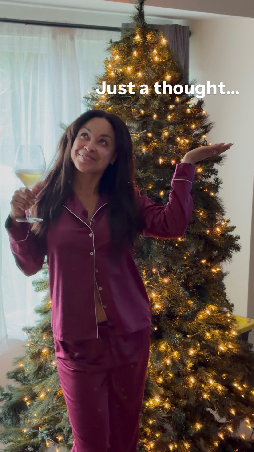 Small touches can have a big impact, both in your home and in your confidence💪🏽 Today’s reminder👉🏽You don’t have to overhaul your whole life to shift your energy forward. Sometimes it’s as simple as adding one ornament🎄, one intention, one small moment of joy.

If this little Monday Mindset reminder gave you a little spark 🔥 , like, follow, shop  & most importantly keep shining bb😘

#mondaymotivation  #confidencejourney #relatable #confidencecoach #mondaymindset #energyshift #holidayaesthetic #christmastree #mindsetcoachingforwomen

#LTKdayinmylife #LTKSeasonal #LTKHoliday