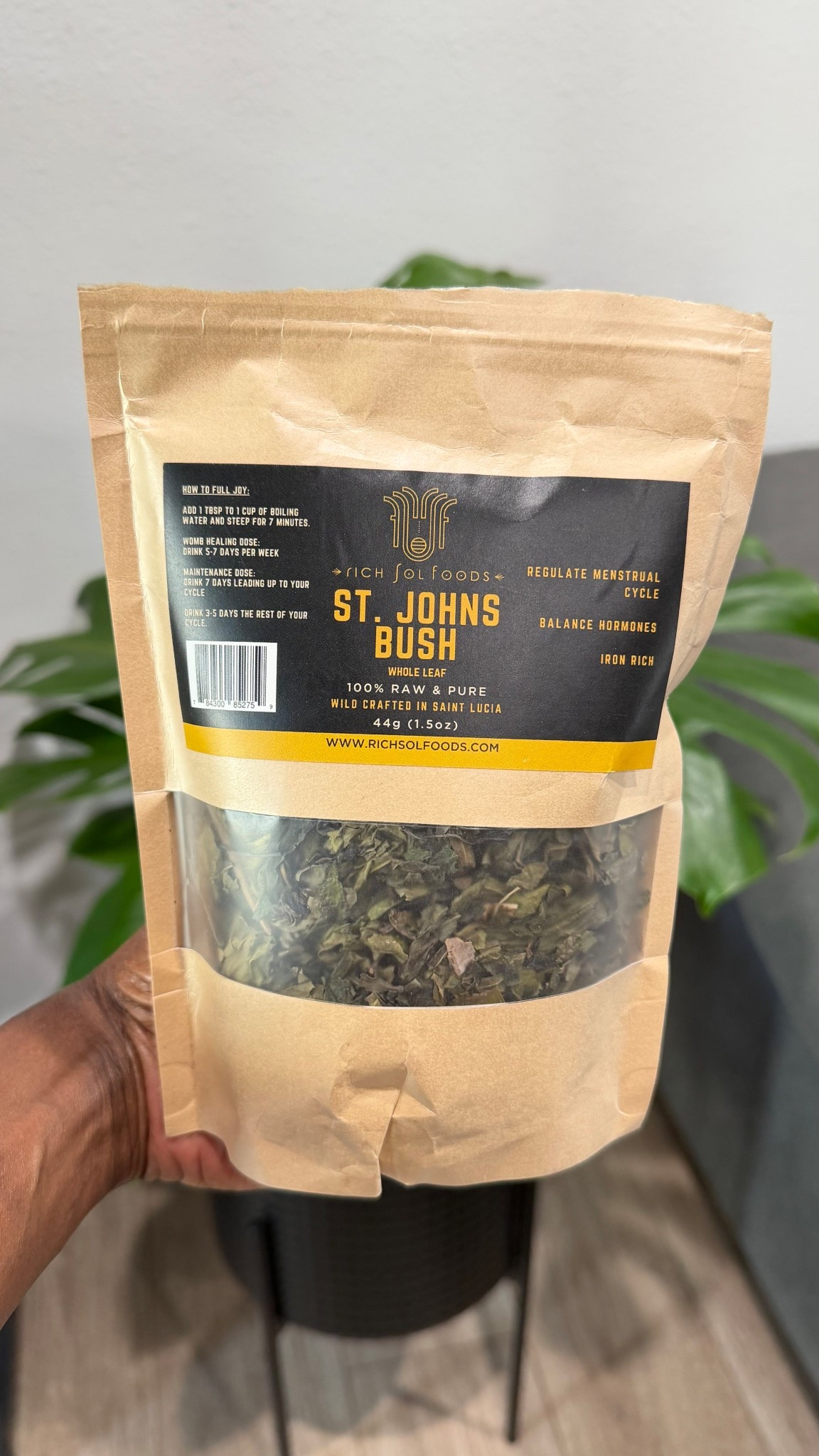 I’ve heard nothing but great things about St: John’s Bush!! Finally got my hands on some and of course I’m sharing it for my herbal girls to go grab there’s! If you know you know 🌱 #forthegirls #herbaltea 