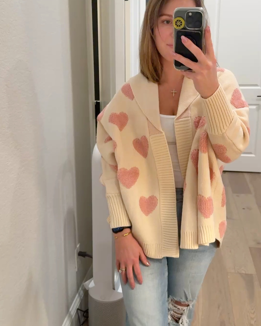 What to wear: The Valentines Edit💗
Love love love this cozy sweater. This is perfect for class parties or a quick donut run with the kids Valentines morning. 

#LTKSeasonal #LTKU #LTKValentine