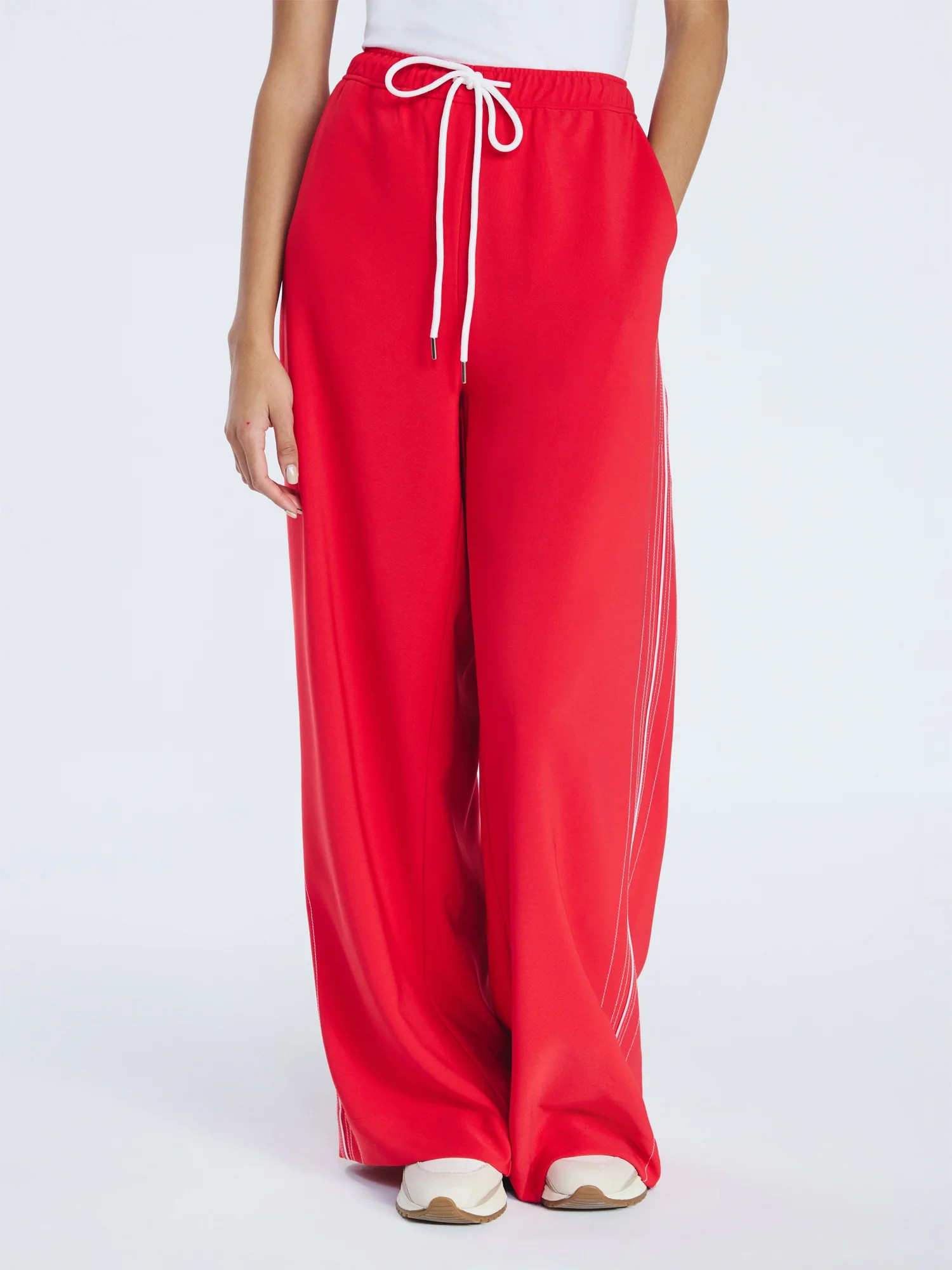 Free Assembly Women's and Women's Plus Side Stripe Pull-On Pants, 31" Inseam, Sizes XS-4X | Walmart (US)