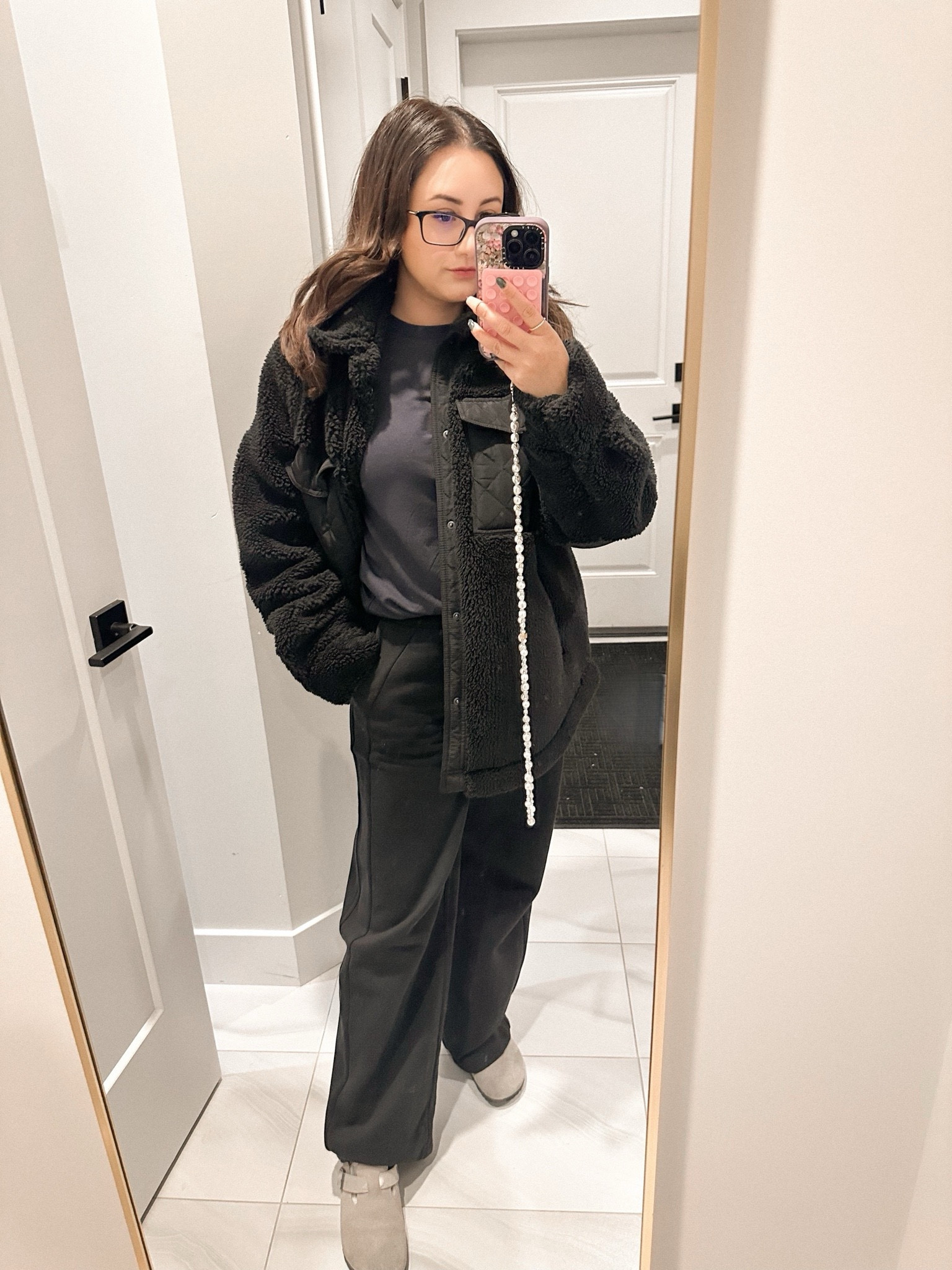 Alo yoga site sale!
Wearing xs 

Happy shopping 🛍️

#ltkcybersale

#LTKwinter #LTKsale #LTKstyletip