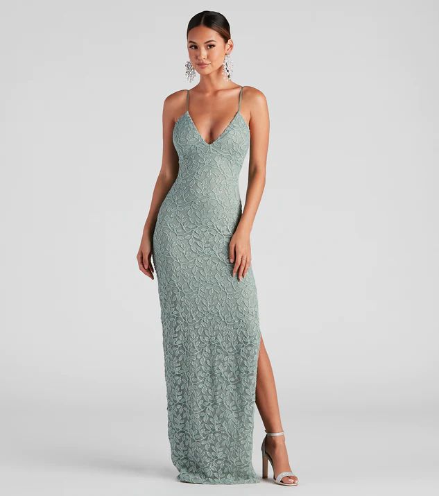 Marylou Lace Mesh Plunge Neck Formal Dress | Windsor Stores