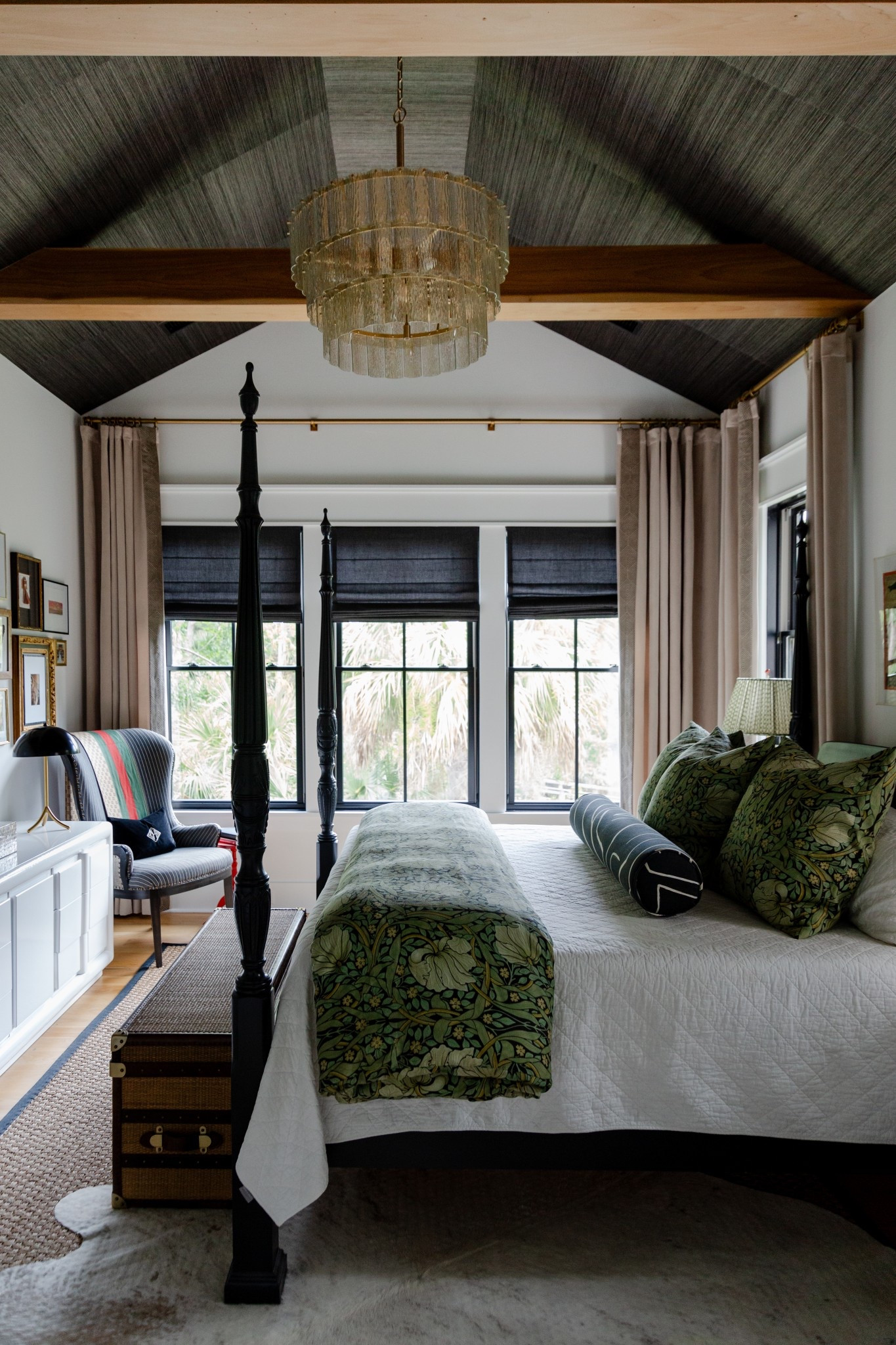 I’ve had this William Morris print bedding for a few years now, and I still love it! Did you know Spoonflower does bedding?! Love the quality, and it gets better with every wash! 

#LTKHome