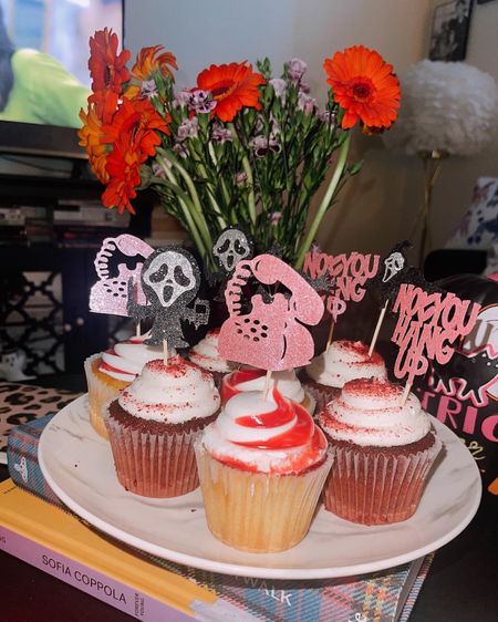 The CUTEST scream/horror movie cupcake toppers!!!! So sparkly and pink in person! 

#LTKparties #LTKHalloween #LTKHoliday
