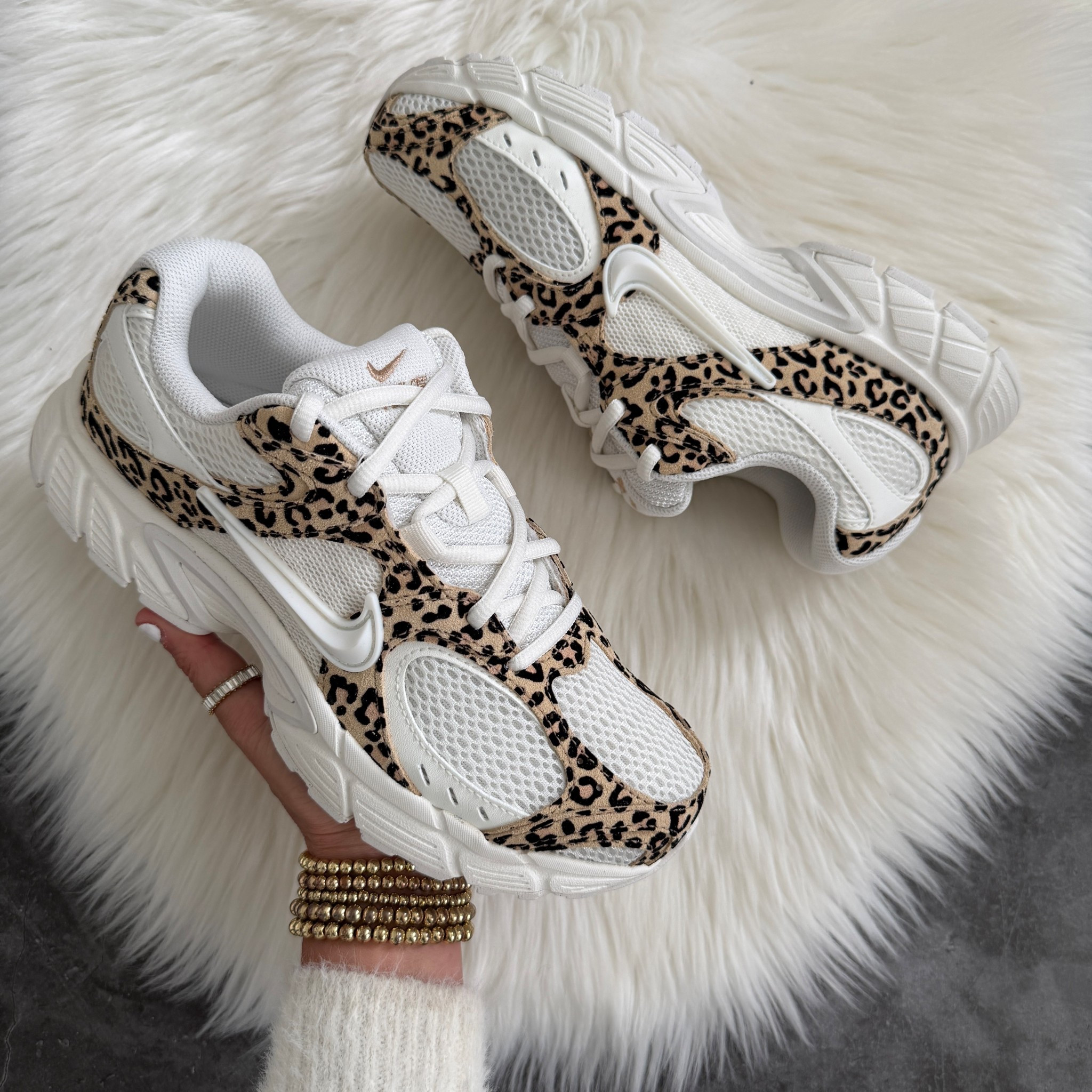 Nike V5 RNR Suede leopard sneakers Sail / Hemp / Sail runs true to size 