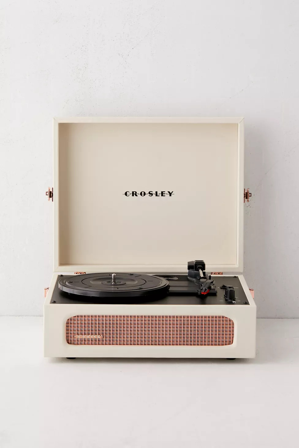 Crosley UO Exclusive Cream Rose Gold Voyager Bluetooth Record Player | Urban Outfitters (US and RoW)