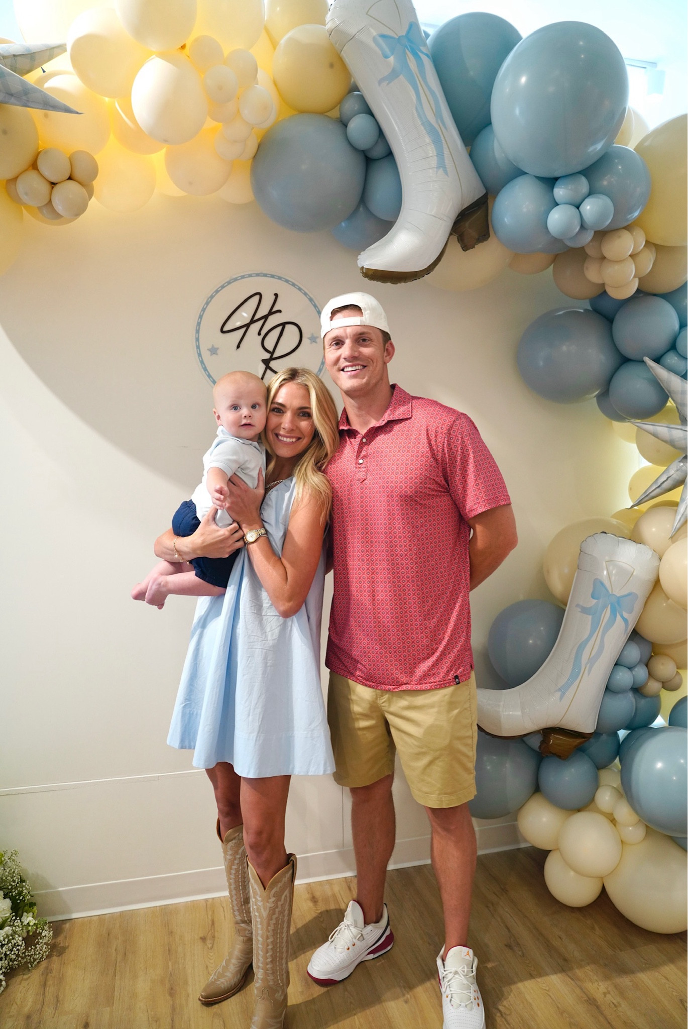 Wearing size 4 in this DISSH dress! Linked a similar Amazon one!

#LTKFindsUnder100 #LTKStyleTip