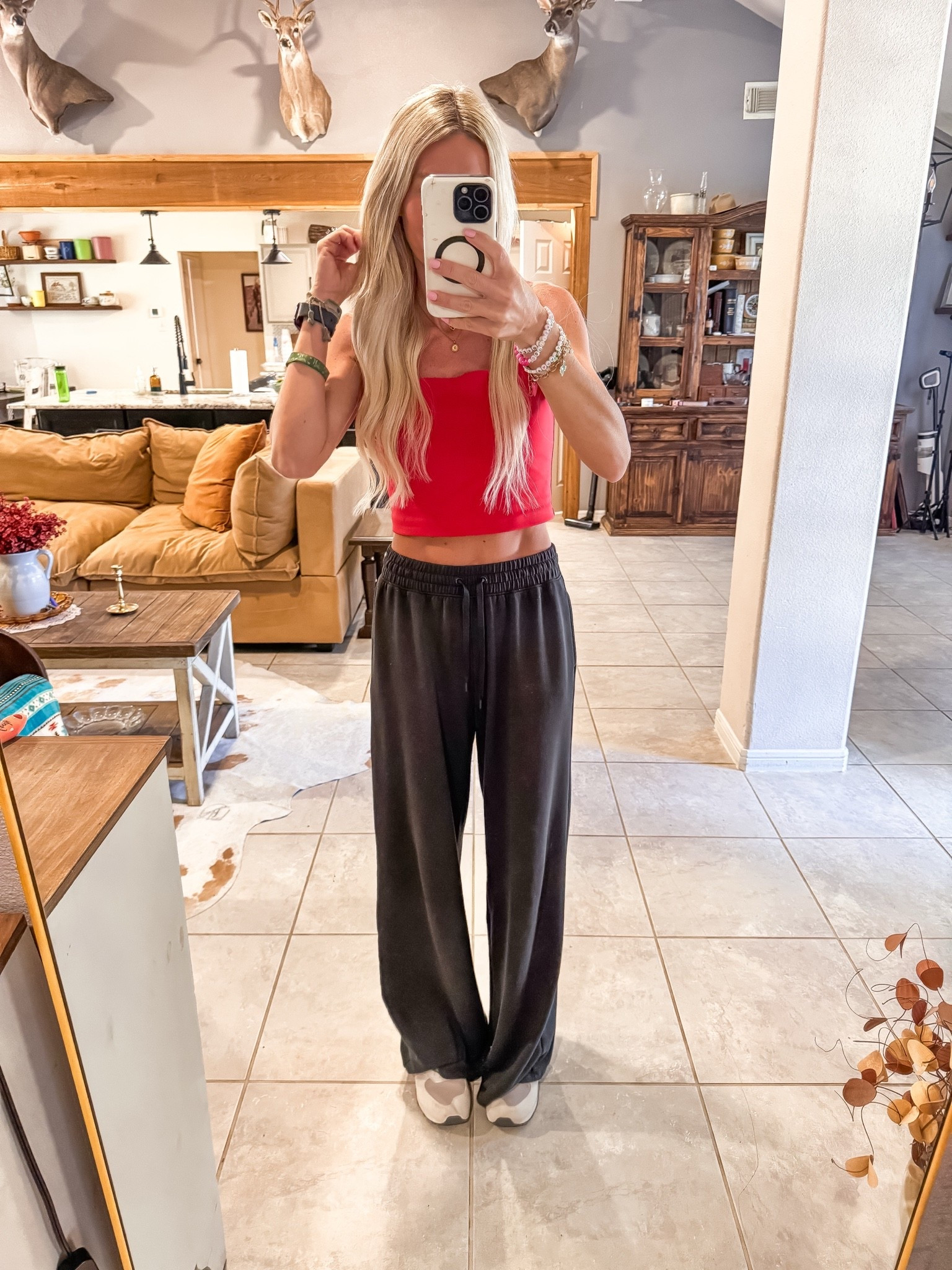 Wednesday morning ootd

#LTKmomlife #LTKootd #LTKActive