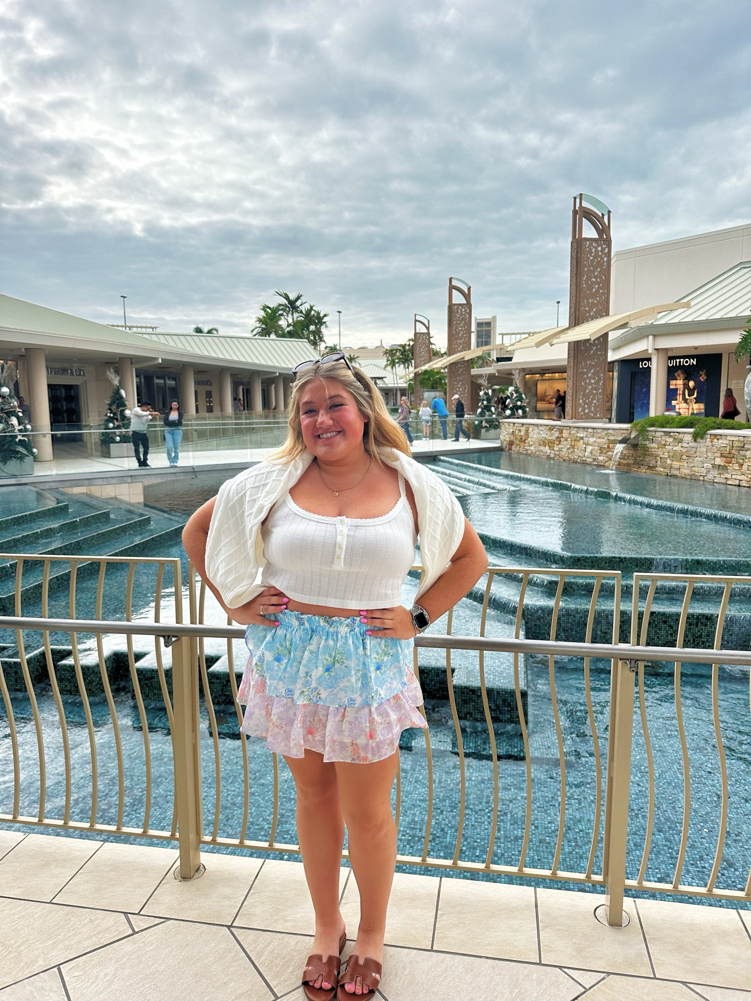 some stuff is sold out so linked similar! 💝

#LTKU #LTKmidsize #LTKstyletip