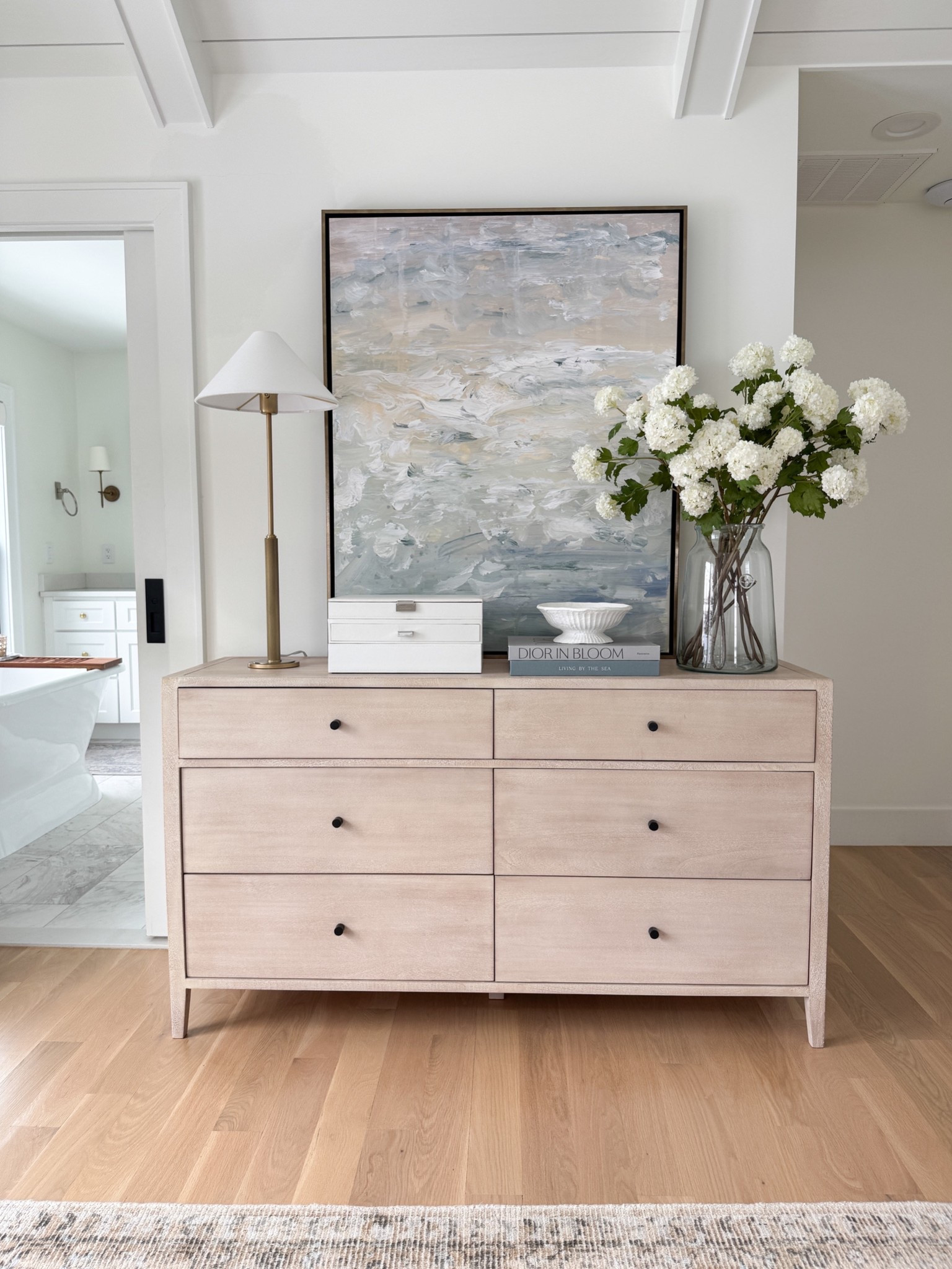 Dresser styling

Home decor, neutral home, coastal home decor, entryway styling, bedroom decor

#LTKHome #LTKStyleTip #LTKFindsUnder50