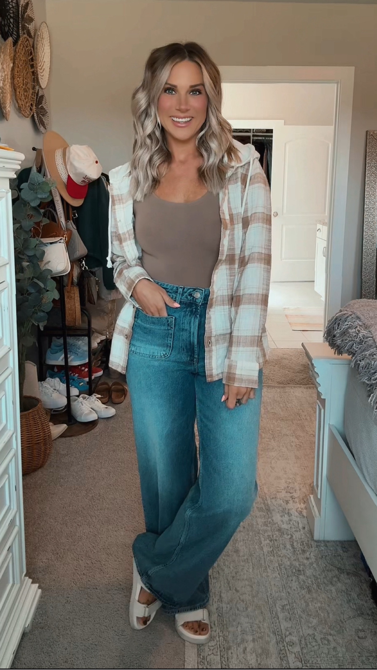 Casual mom outfit that’s super affordable and most items are from Walmart! Layer this lightweight flannel with a tank and wide leg jeans for an easy fall look! #walmart #walmartfashion #walmartpartner #affordablefashion

#LTKSeasonal #LTKFindsUnder50 #LTKMidsize