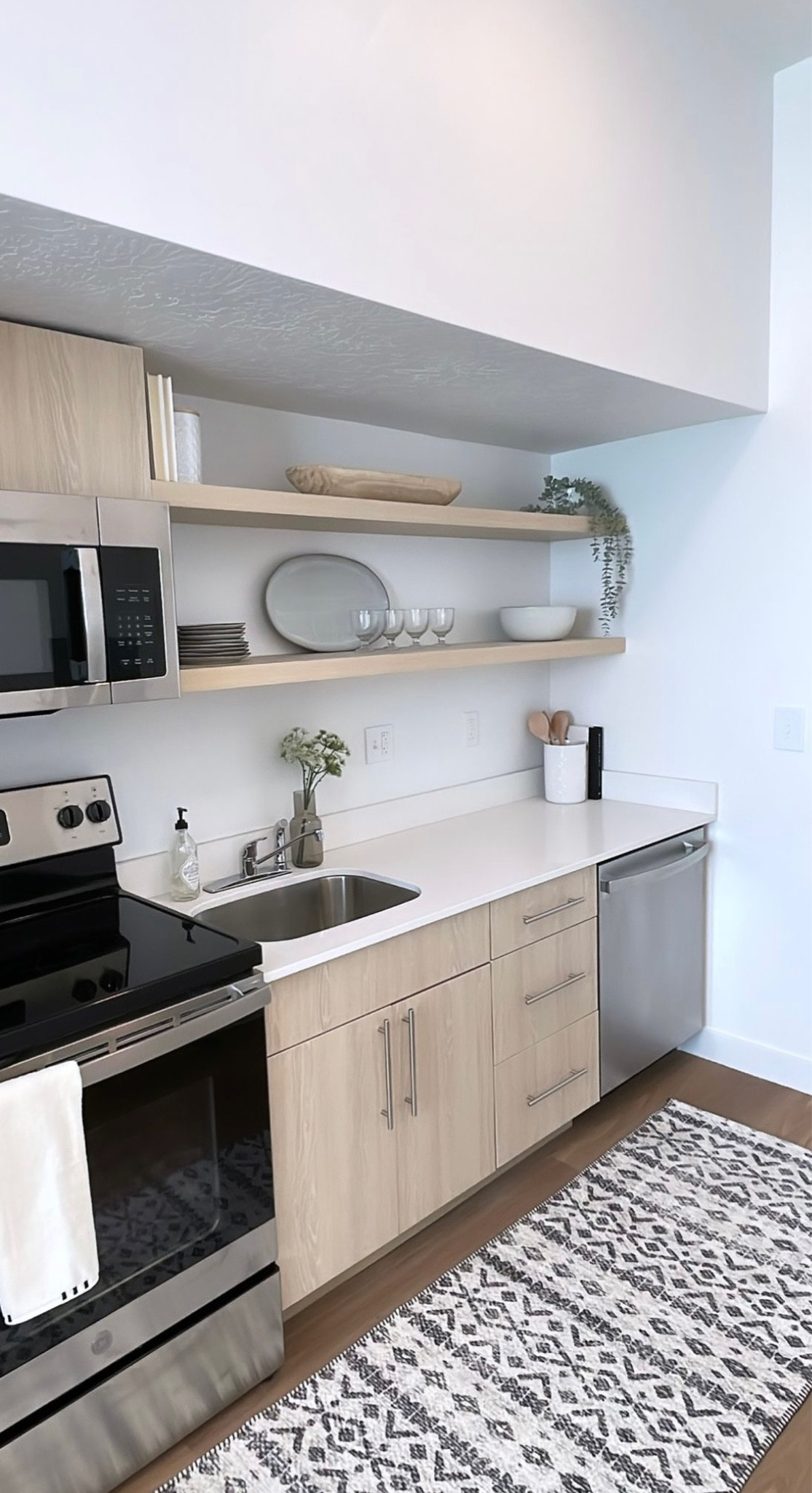 Studio kitchen styling 

#LTKhome #LTKstyletip