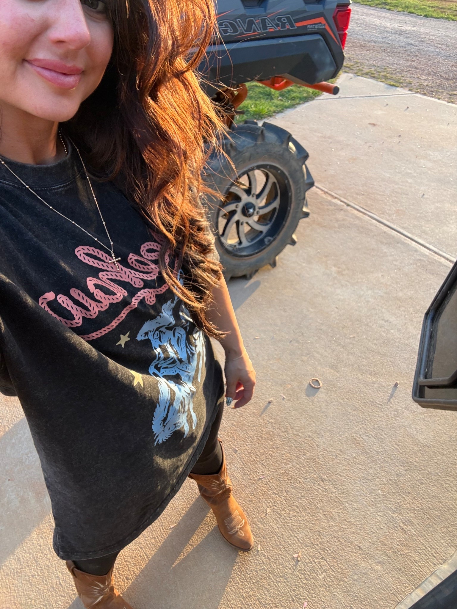 Simple western outfit… my favorite leggings, favorite tshirt.. casual spring outfit 

#LTKU #LTKgrwm #LTKootd