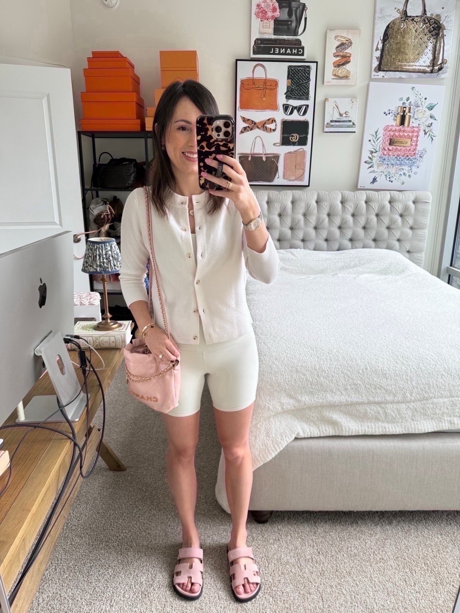 Vince cardigan (small), lululemon shorts (4) and bra (6) in bone 



#LTKootd #LTKFindsUnder100 #LTKSeasonal