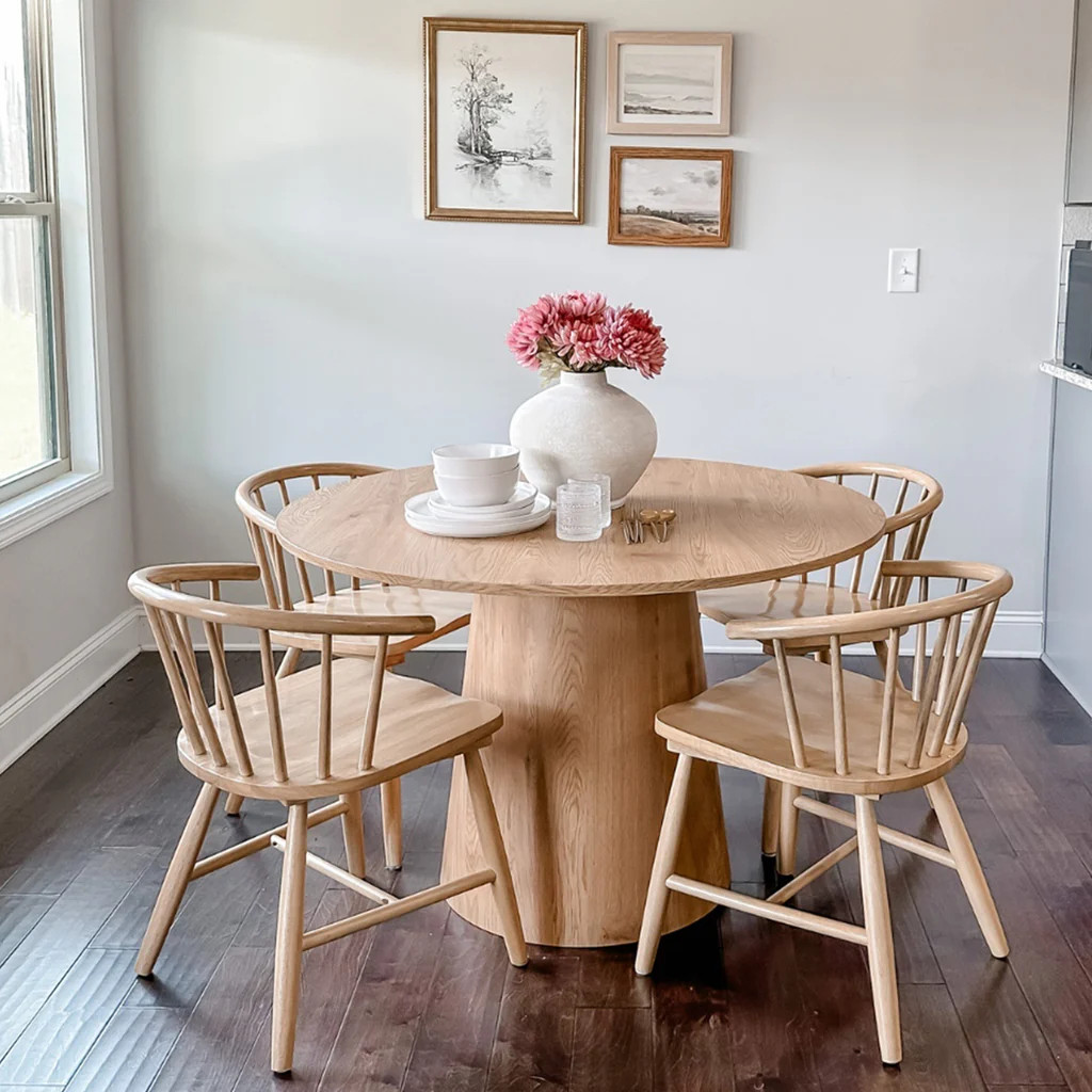 Dwen 46" Modern Round Pedestal Dining Table | Pop Maison