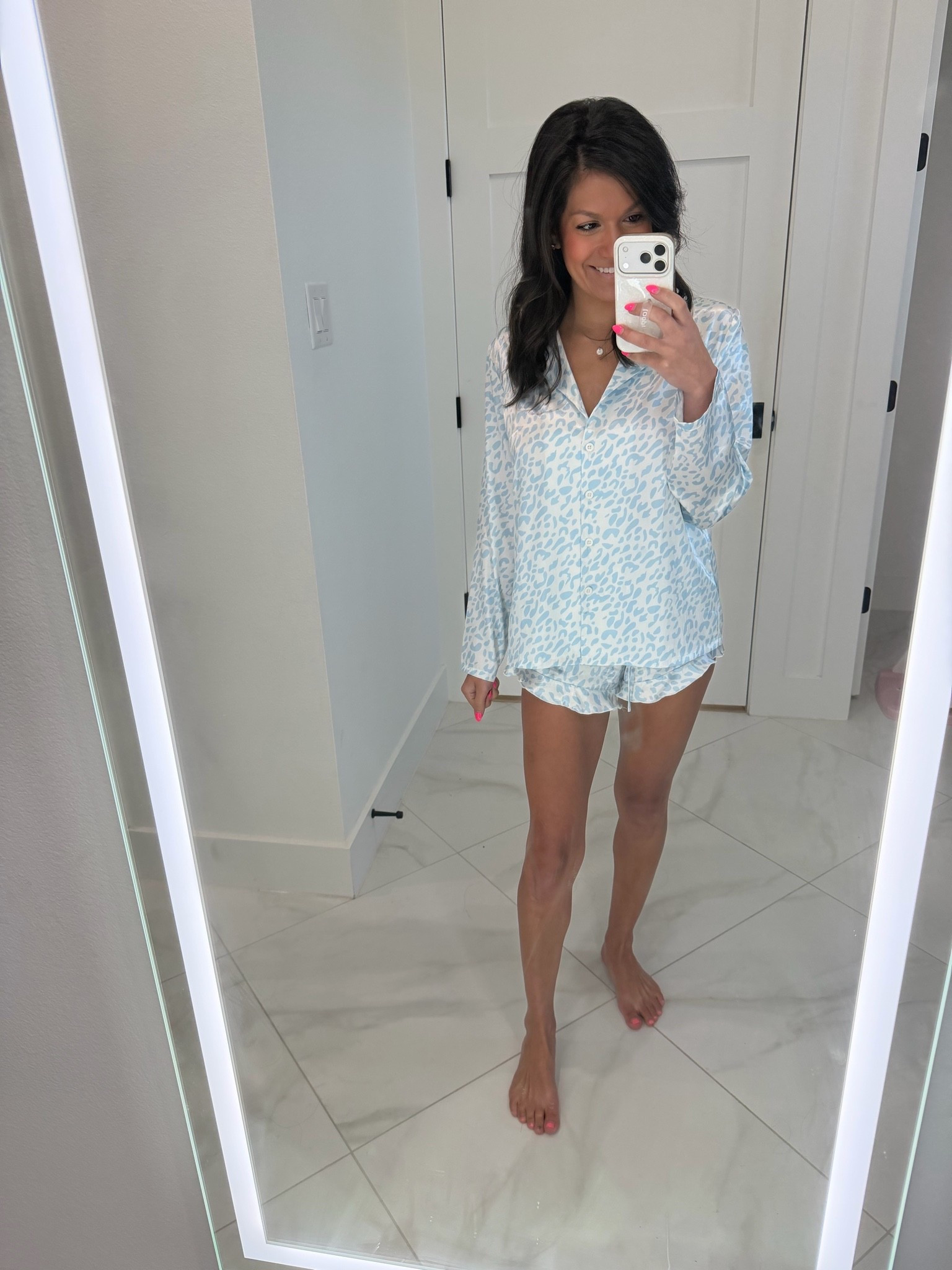 The cutest silk pajama set 😍

#pajamas #amazon

#LTKPetite