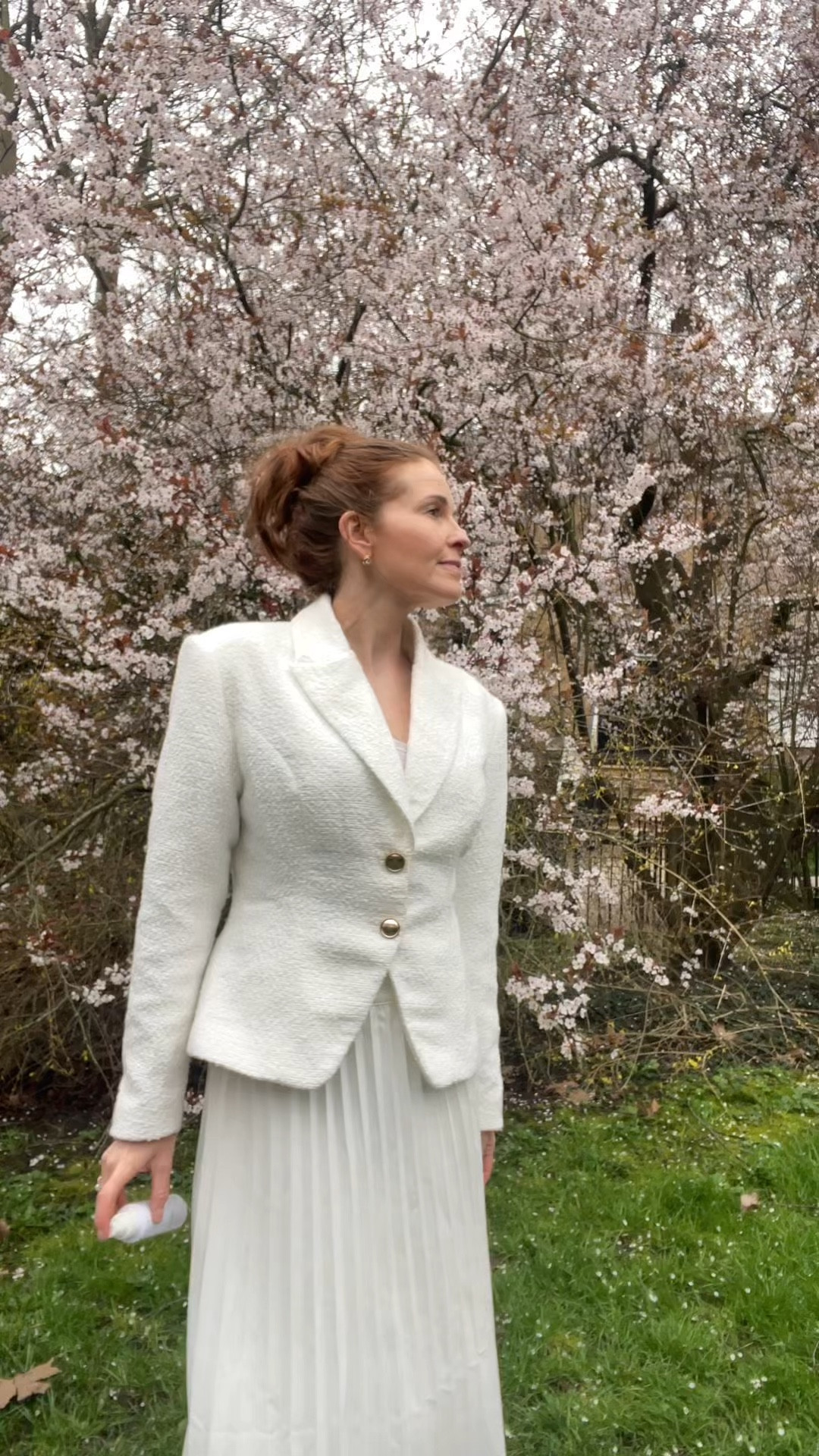 The perfect solution for less bacteria touching your face . These items are great for acne or problematic skin .
My whole family use these and our skin looks so much clearer .



#LTKfamily #LTKbeauty #LTKgiftguide