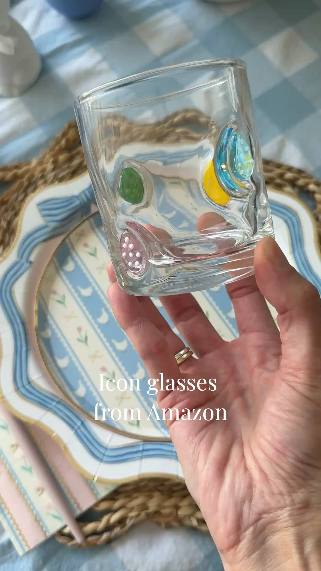 I LOVE these ICON glasses from Amazon. They come in a set of four. Perfect for your Spring/Easter table or fill with a few sweet goodies for a gift idea 🐰🌸🎀🩵