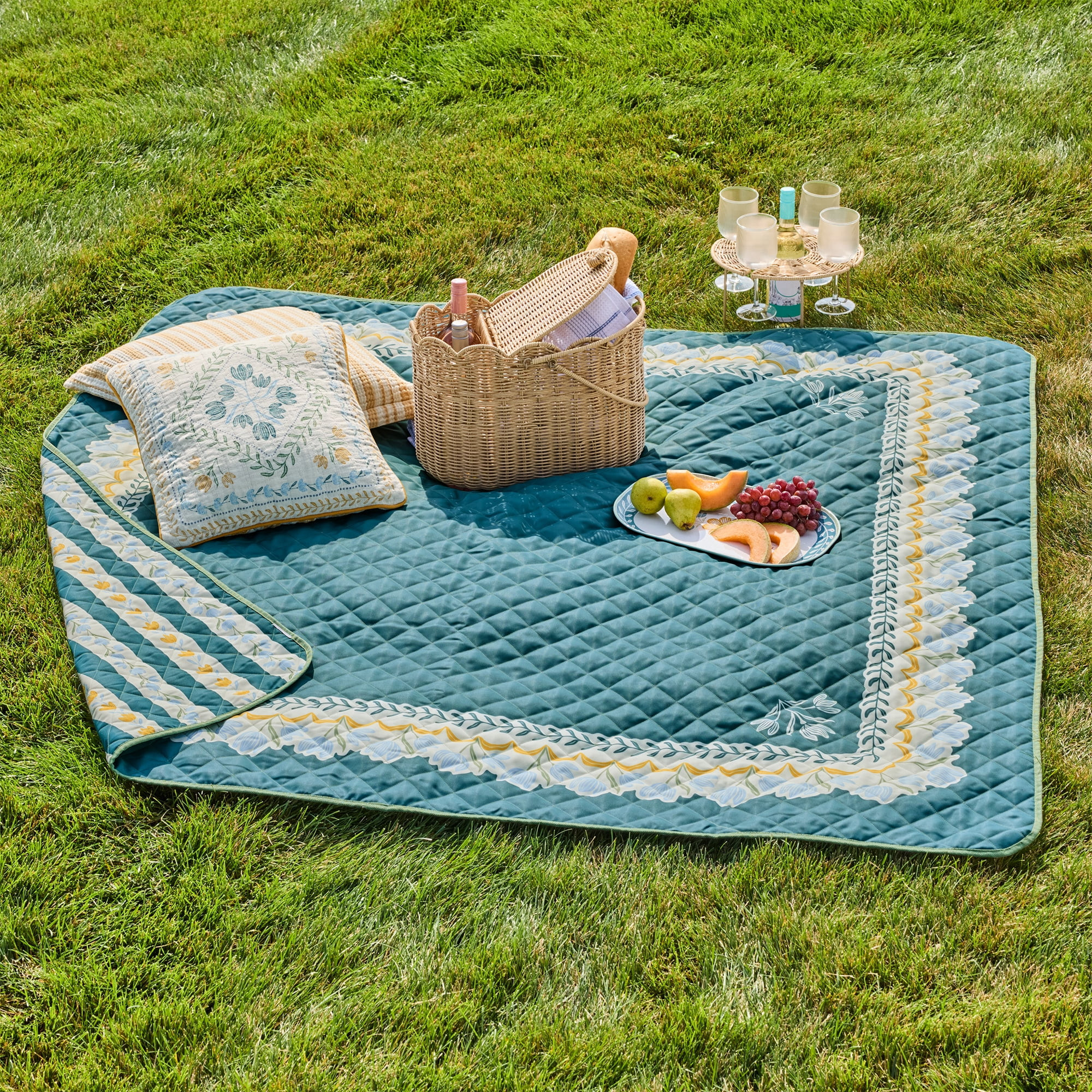 Better Homes & Gardens Sylvia Reversible Floral Outdoor Blanket Teal Stone 72 x 72 | Walmart (US)
