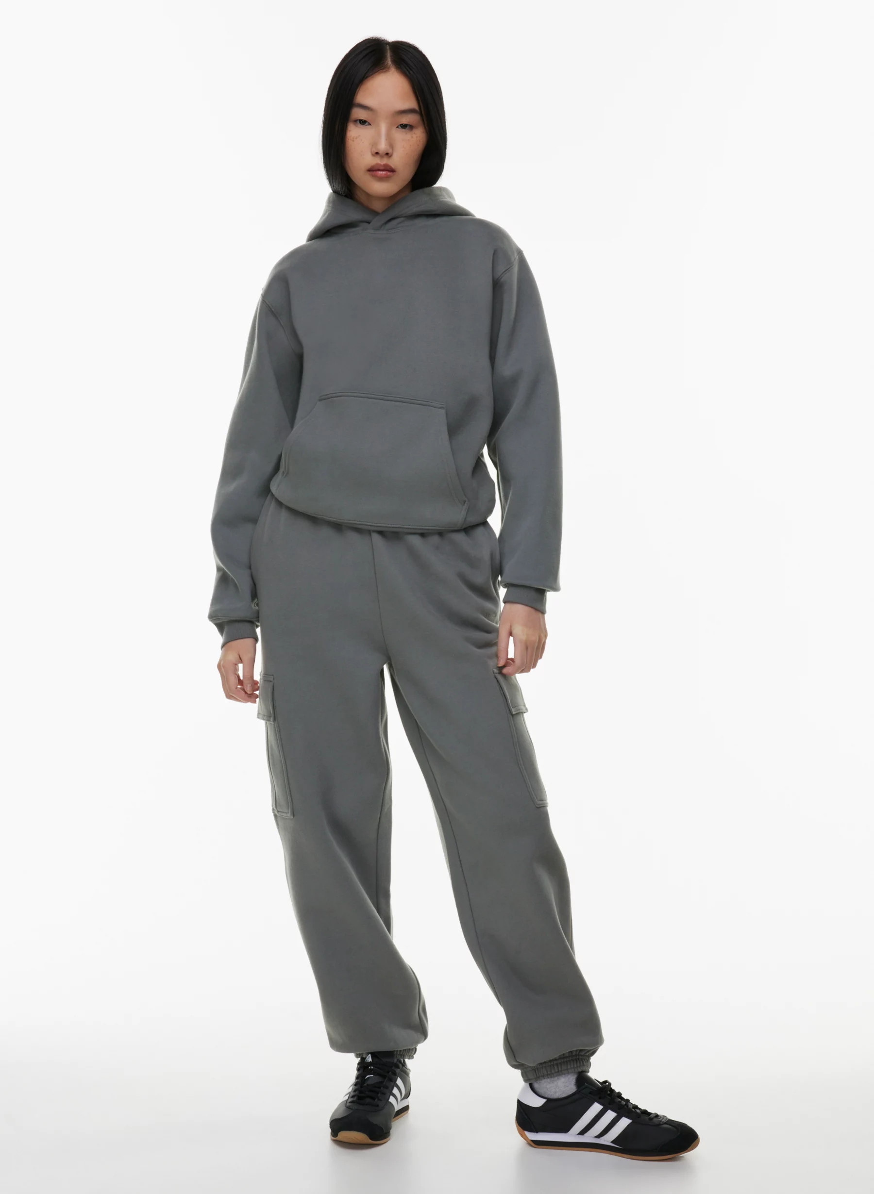 COZY FLEECE MEGA CARGO™ JOGGER | Aritzia