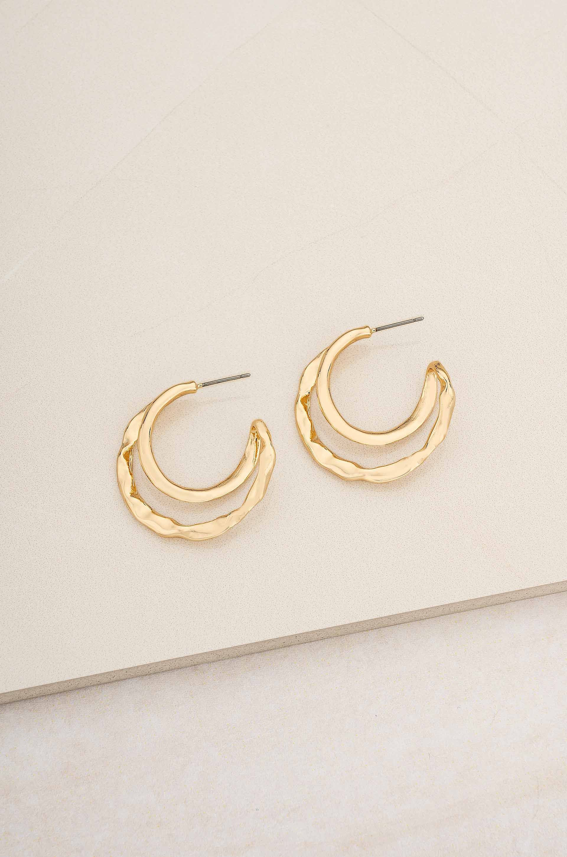 Hammered Golden 18k Gold Plated Hoop Earrings | Ettika