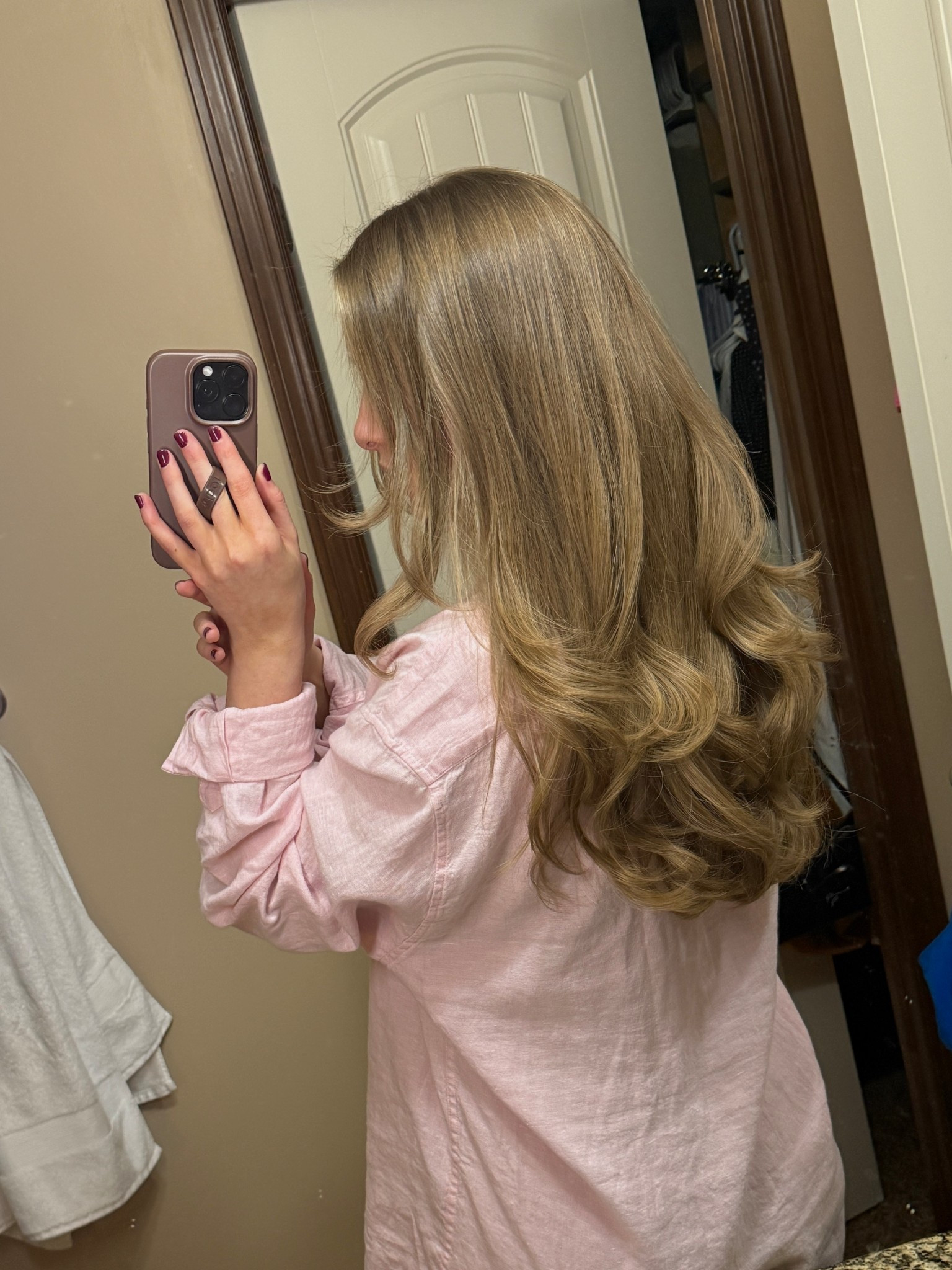 Linked the products I used to get this easy blowout look & also all my fav hair products! 