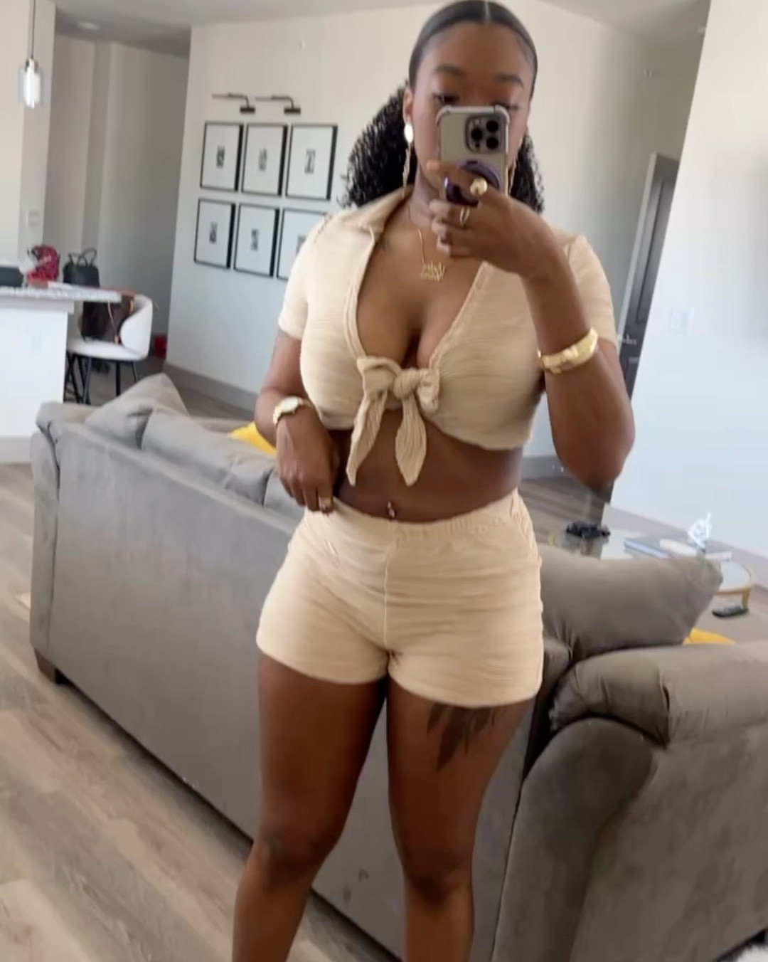 Women’s Textured two piece shorts set #shein

#LTKStyleTip #LTKFindsUnder50