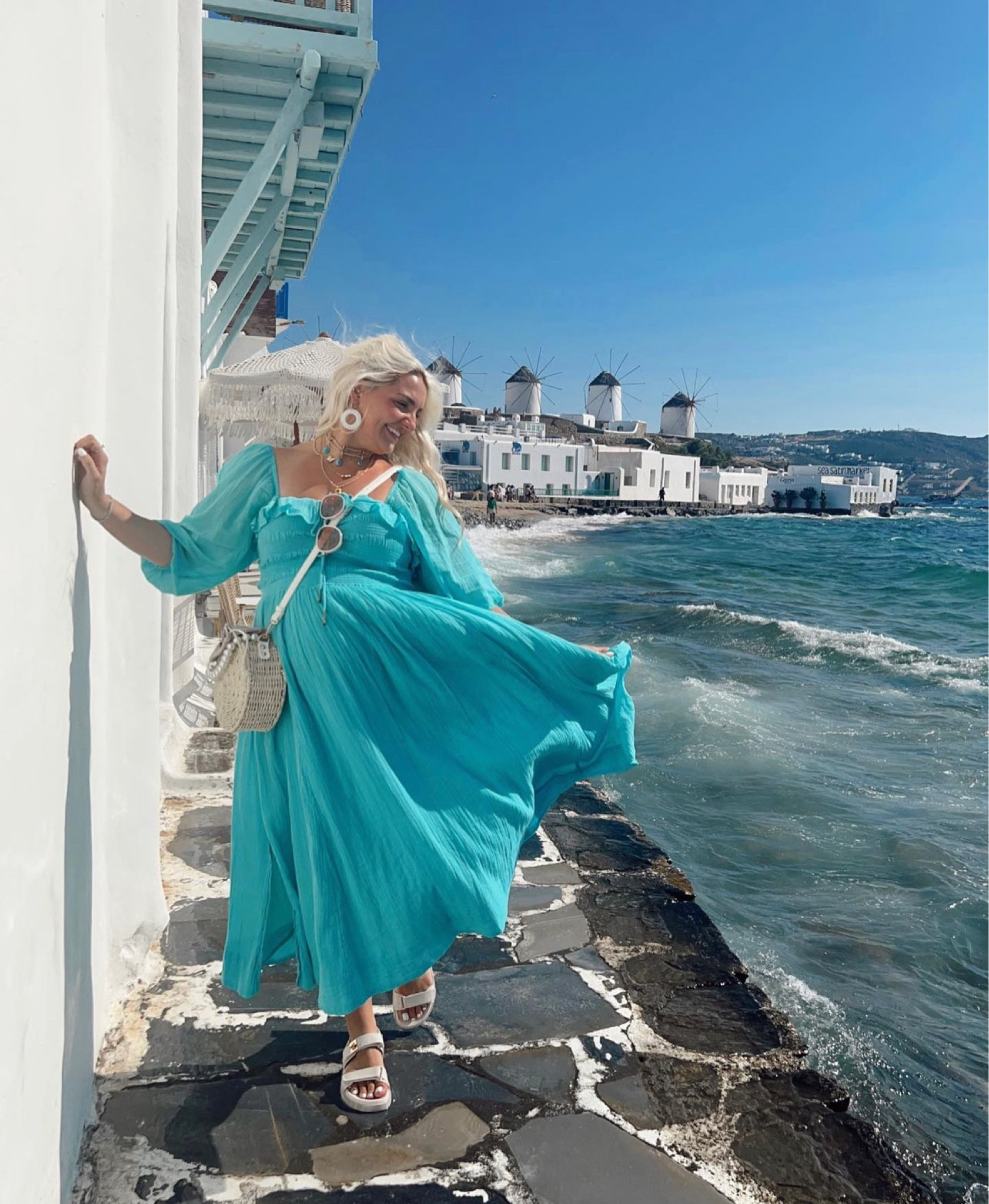 🤭🩵🌊

#LTKtravel #LTKstyletip #LTKeurope