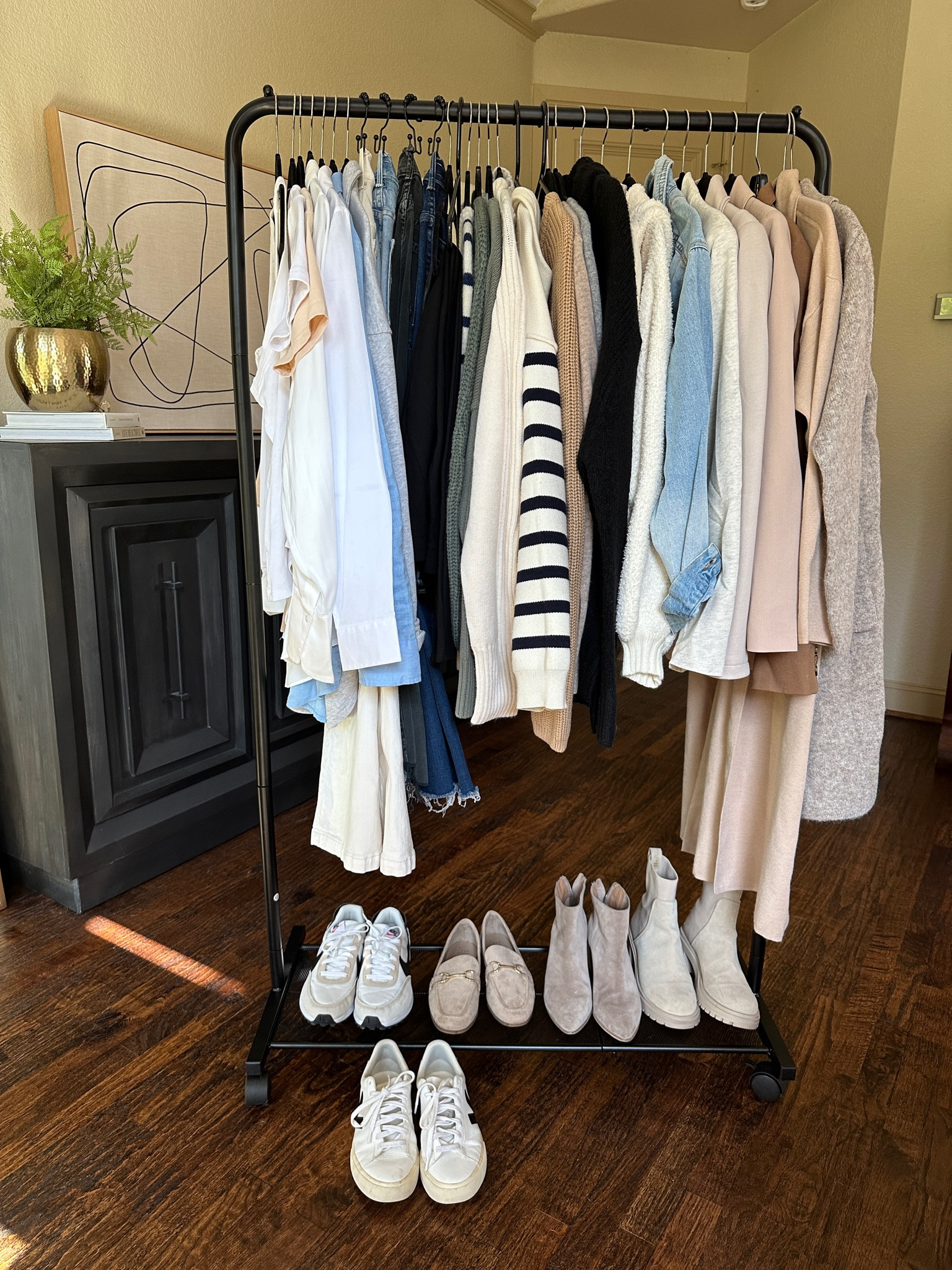 Casual Fall Outfit Ideas 

Sweaters  shoes  boots  jeans  striped sweater  cream sweater  tan sweater  beige sweater  fall outfit  fall staple pieces 

#LTKstyletip #LTKSeasonal #LTKshoecrush