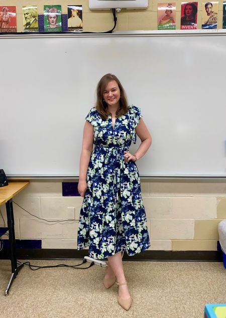 Midi floral dress for spring 
Has pockets 
Bought normal size 

#LTKstyletip #LTKxTarget #LTKworkwear