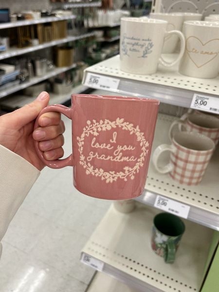 The perfect $5 mug for Mother’s Day 💝 Grabbed this for my mom from Harper :)