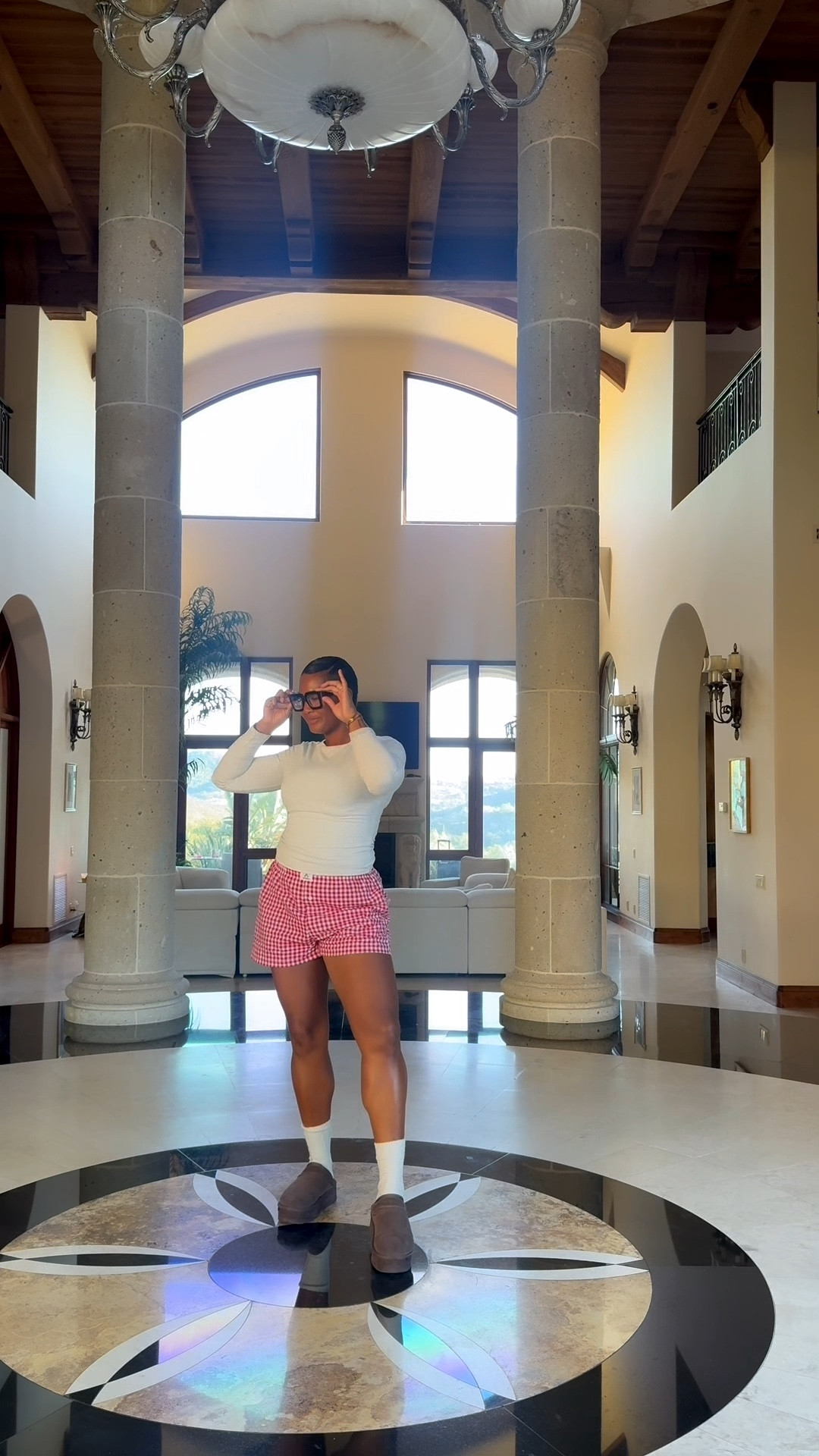 it’s officially fall in the morning / summer in the afternoon szn so a long sleeve top & pair of shorts is so appropriate and mandatory. 
size M in both top + shorts ♥️🌹🧺

#LTKTall #LTKSeasonal #LTKMidsize