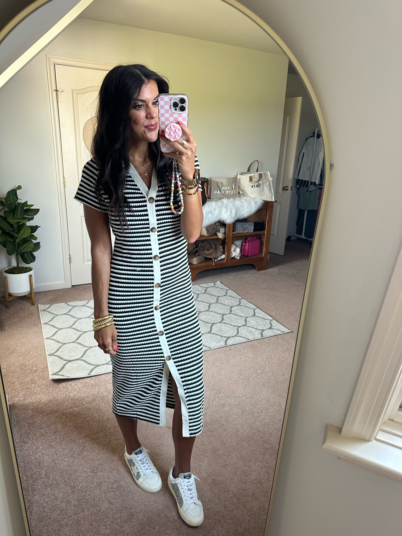 Dress on sale today! I’m wearing a size small!

#LTKSeasonal #LTKSaleAlert #LTKFindsUnder100