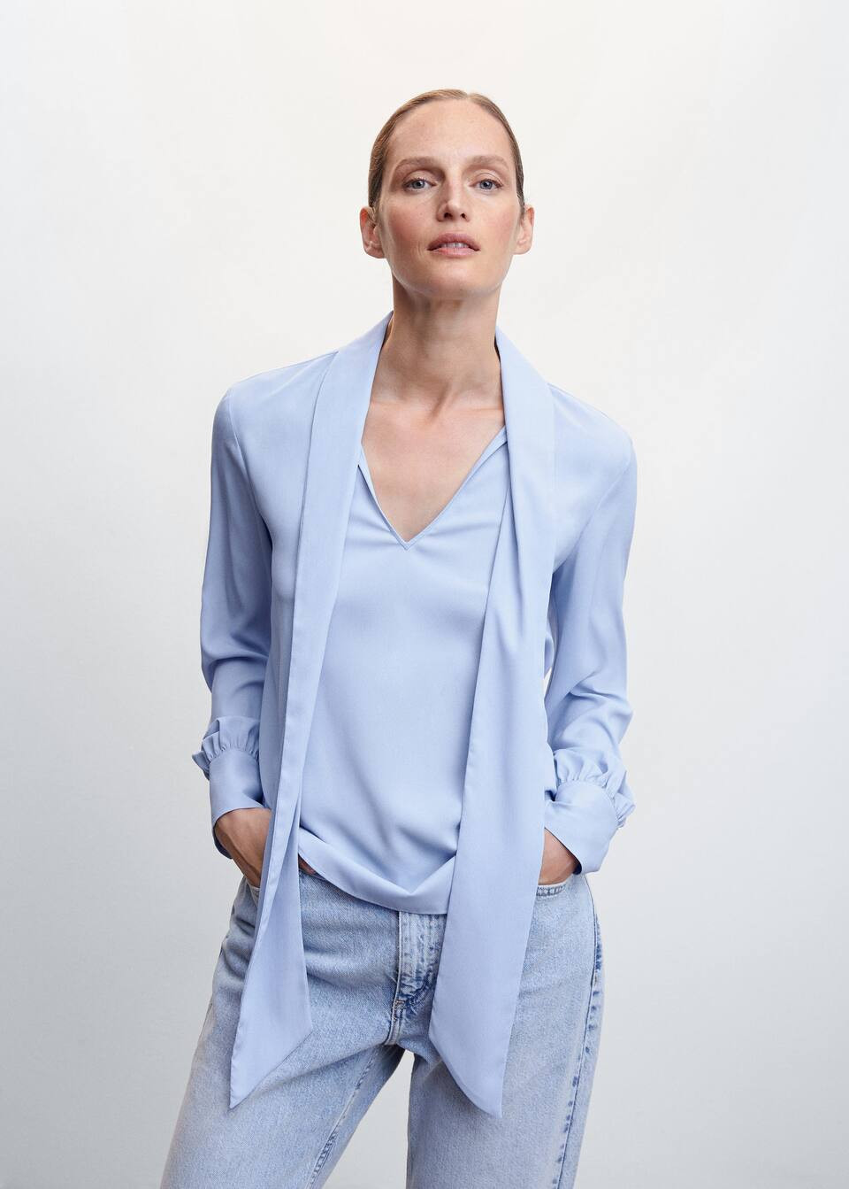 Search: Blue bow blouse (32) | Mango USA | MANGO (US)