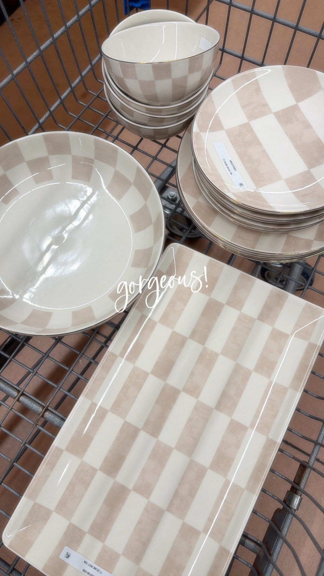 New arrivals from @Walmart Thyme and Table that are absolutely gorgeous, available in both blue and beige!￼￼
