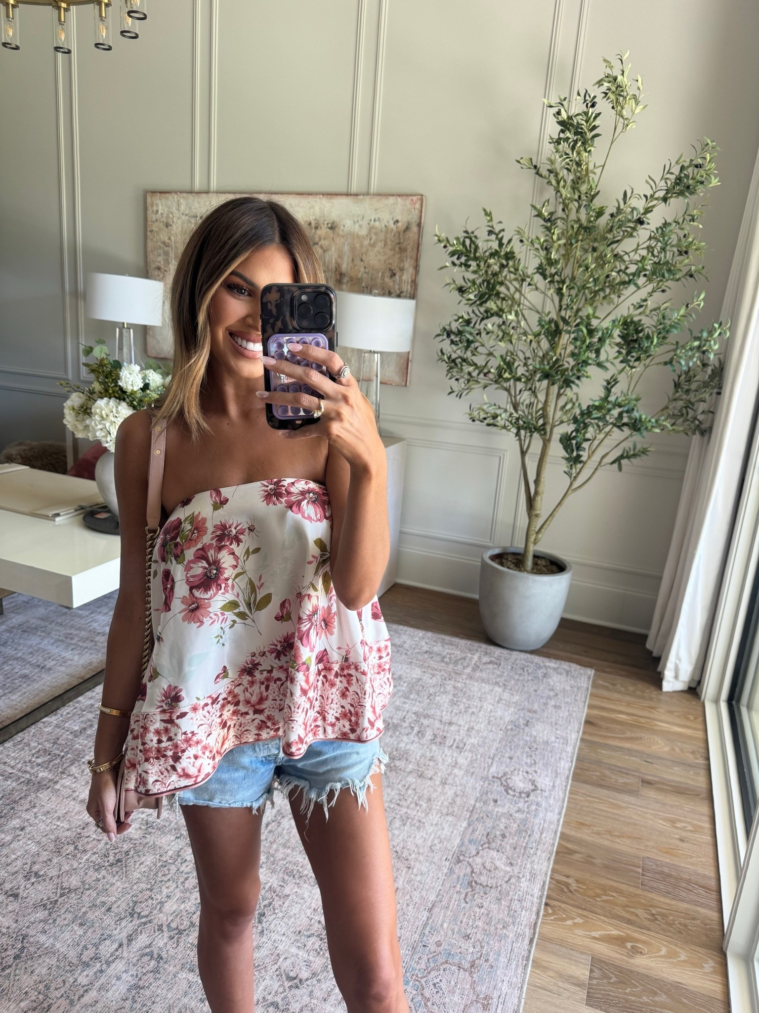 wearing a small top and 27 in shorts! use code hollie20 for 20% off